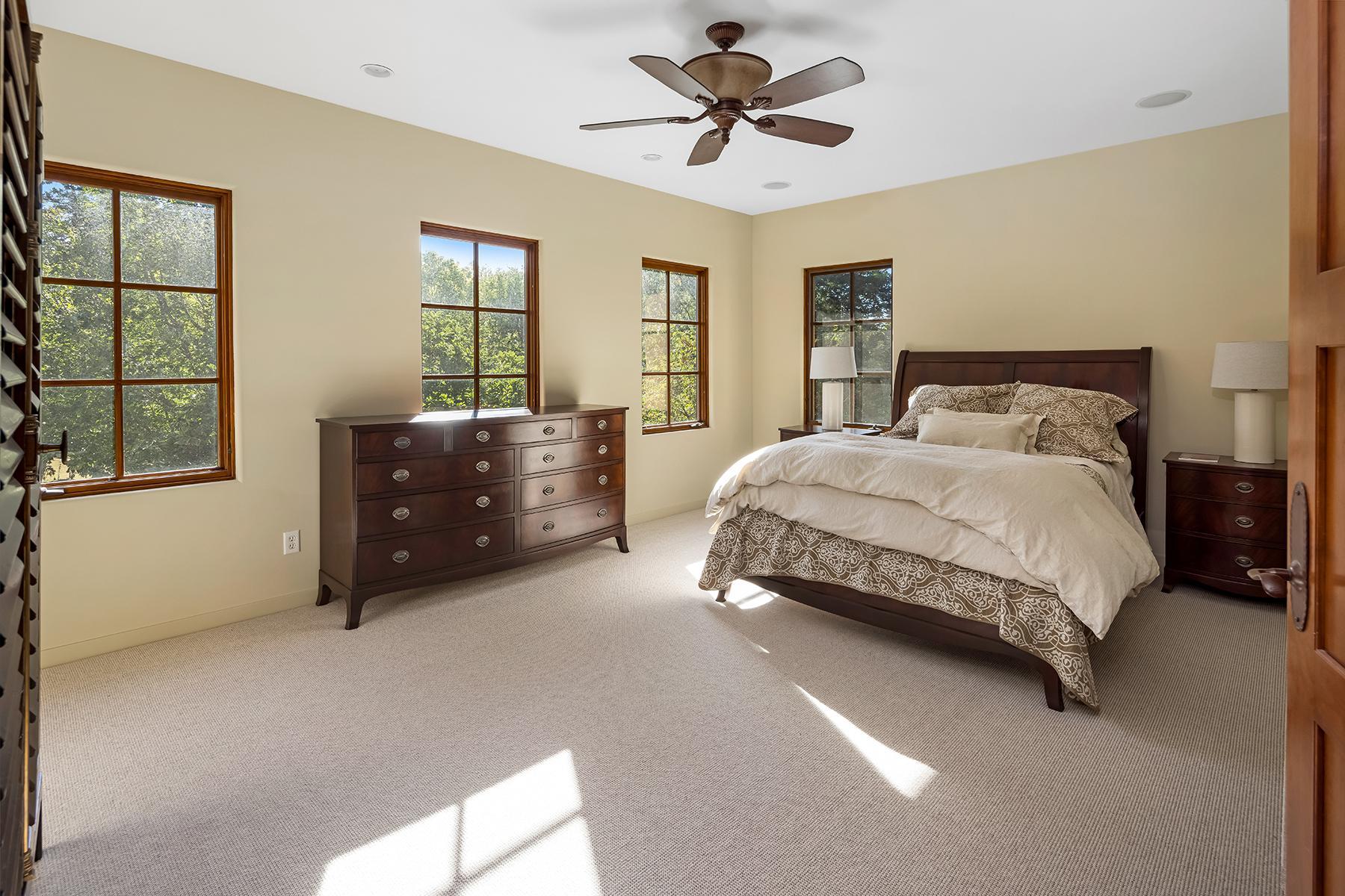 View of Residential at 1700 Kenwood Parkway, Minneapolis MN 55405, Minneapolis (27 of 50) - Mike Wilen | Minnesota Team Real Estate
