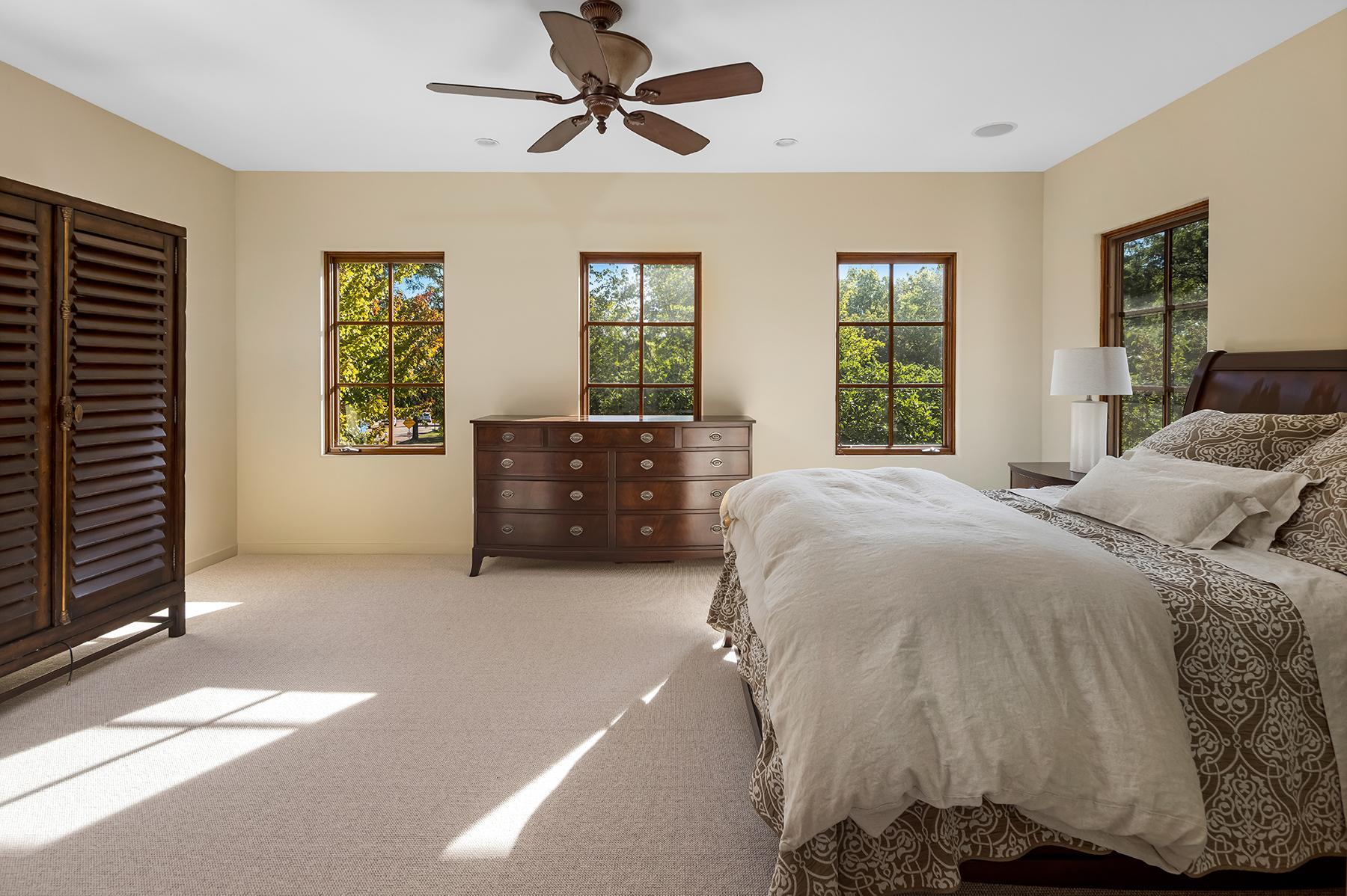 View of Residential at 1700 Kenwood Parkway, Minneapolis MN 55405, Minneapolis (28 of 50) - Mike Wilen | Minnesota Team Real Estate