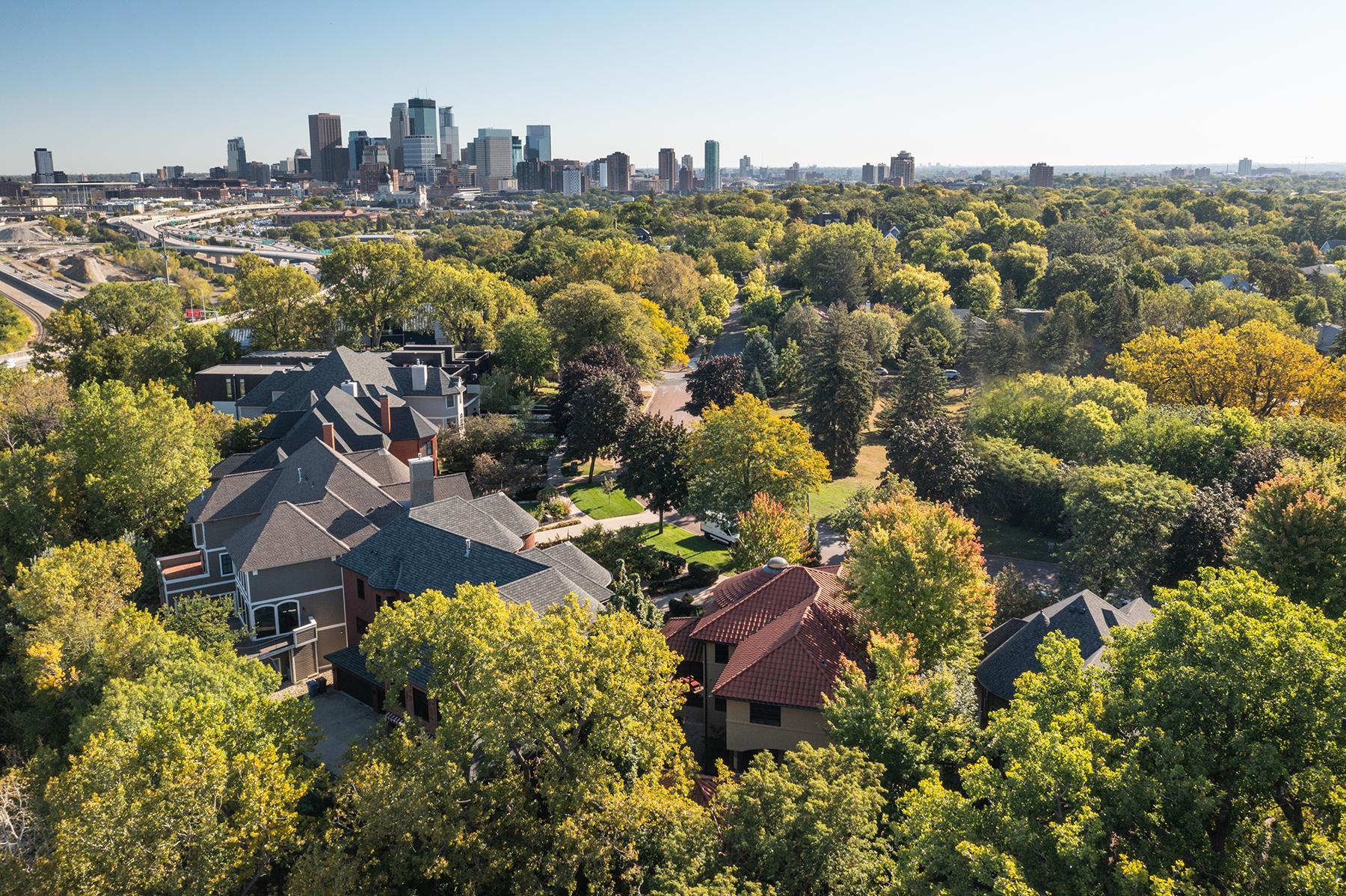 View of Residential at 1700 Kenwood Parkway, Minneapolis MN 55405, Minneapolis (48 of 50) - Mike Wilen | Minnesota Team Real Estate