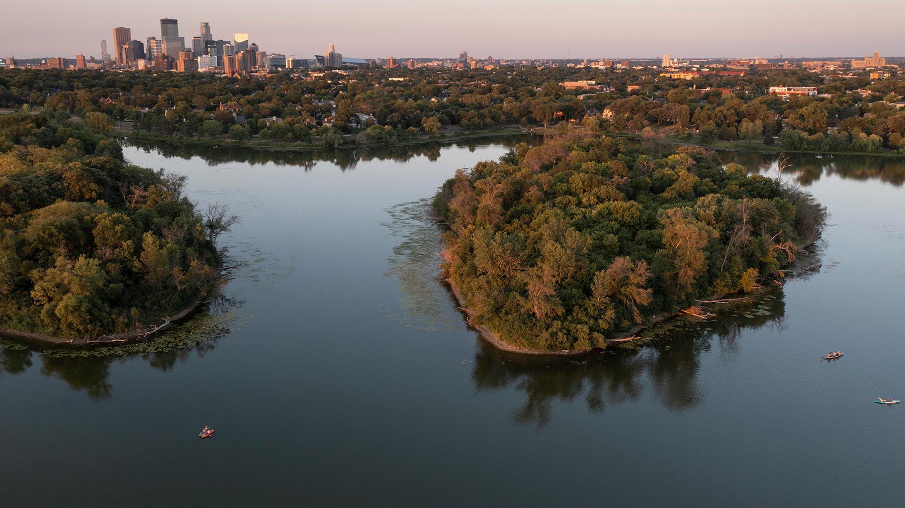 View of Residential at 1700 Kenwood Parkway, Minneapolis MN 55405, Minneapolis (49 of 50) - Mike Wilen | Minnesota Team Real Estate