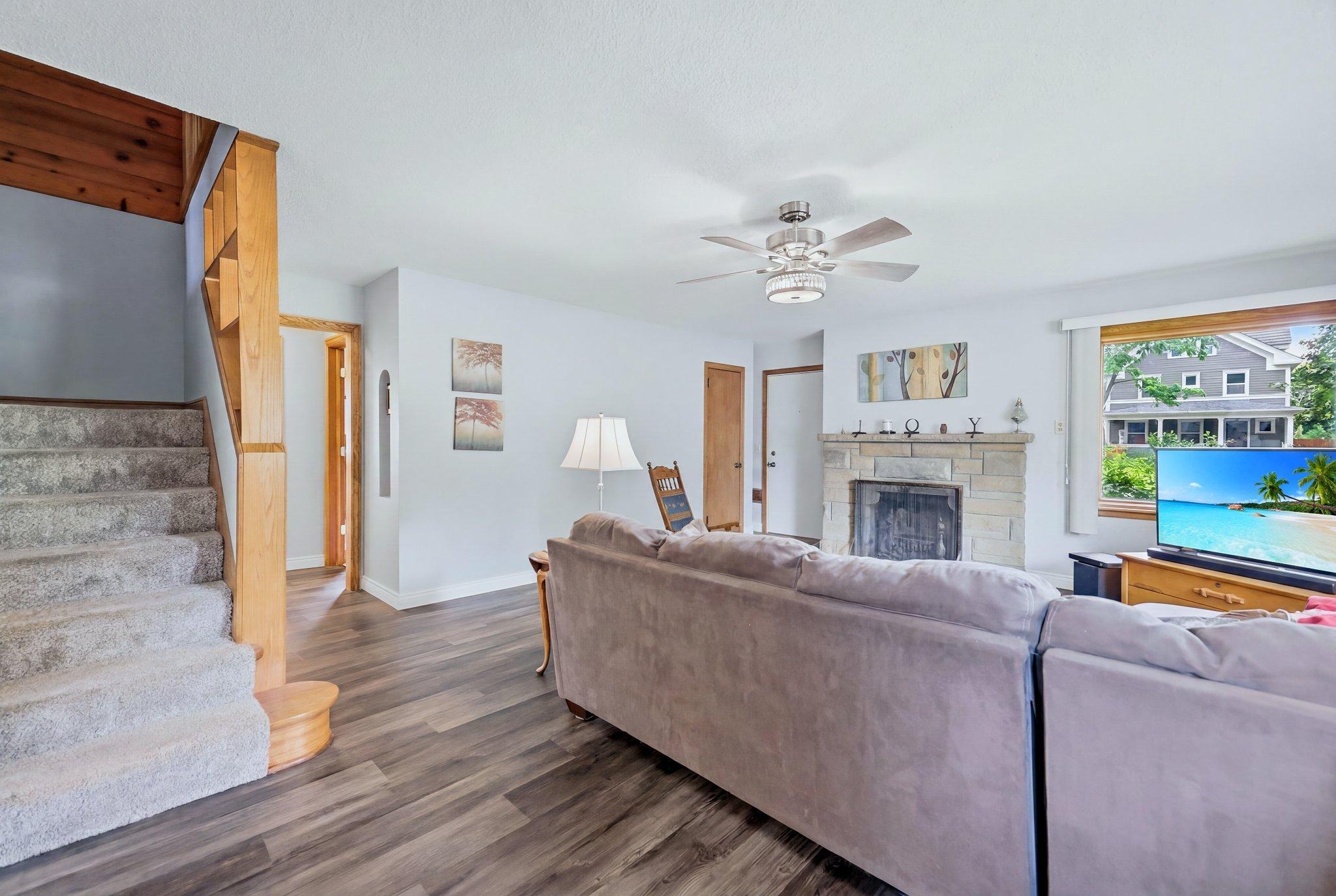 View of Residential at 4054 Quail Avenue, Robbinsdale MN 55422, Robbinsdale (15 of 43) - Mike Wilen | Minnesota Team Real Estate