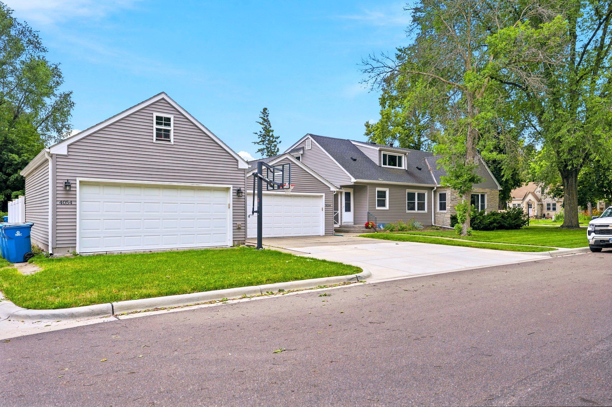 View of Residential at 4054 Quail Avenue, Robbinsdale MN 55422, Robbinsdale (8 of 43) - Mike Wilen | Minnesota Team Real Estate