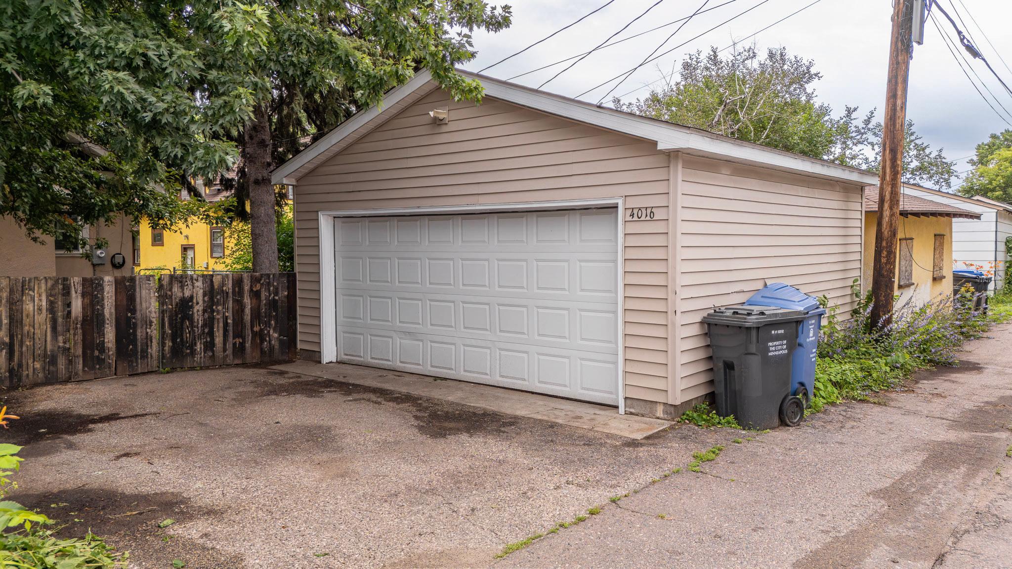 View of Residential at 4016 26th Avenue, Minneapolis MN 55406, Minneapolis (41 of 51) - Mike Wilen | Minnesota Team Real Estate