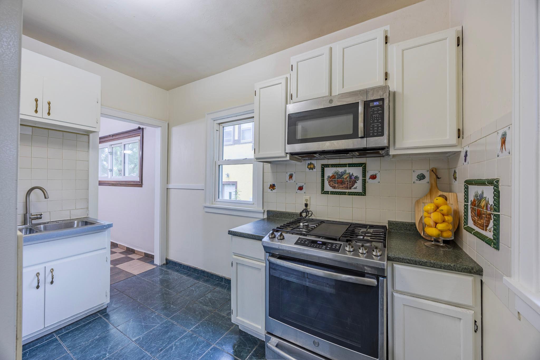 View of Residential at 4016 26th Avenue, Minneapolis MN 55406, Minneapolis (17 of 51) - Mike Wilen | Minnesota Team Real Estate