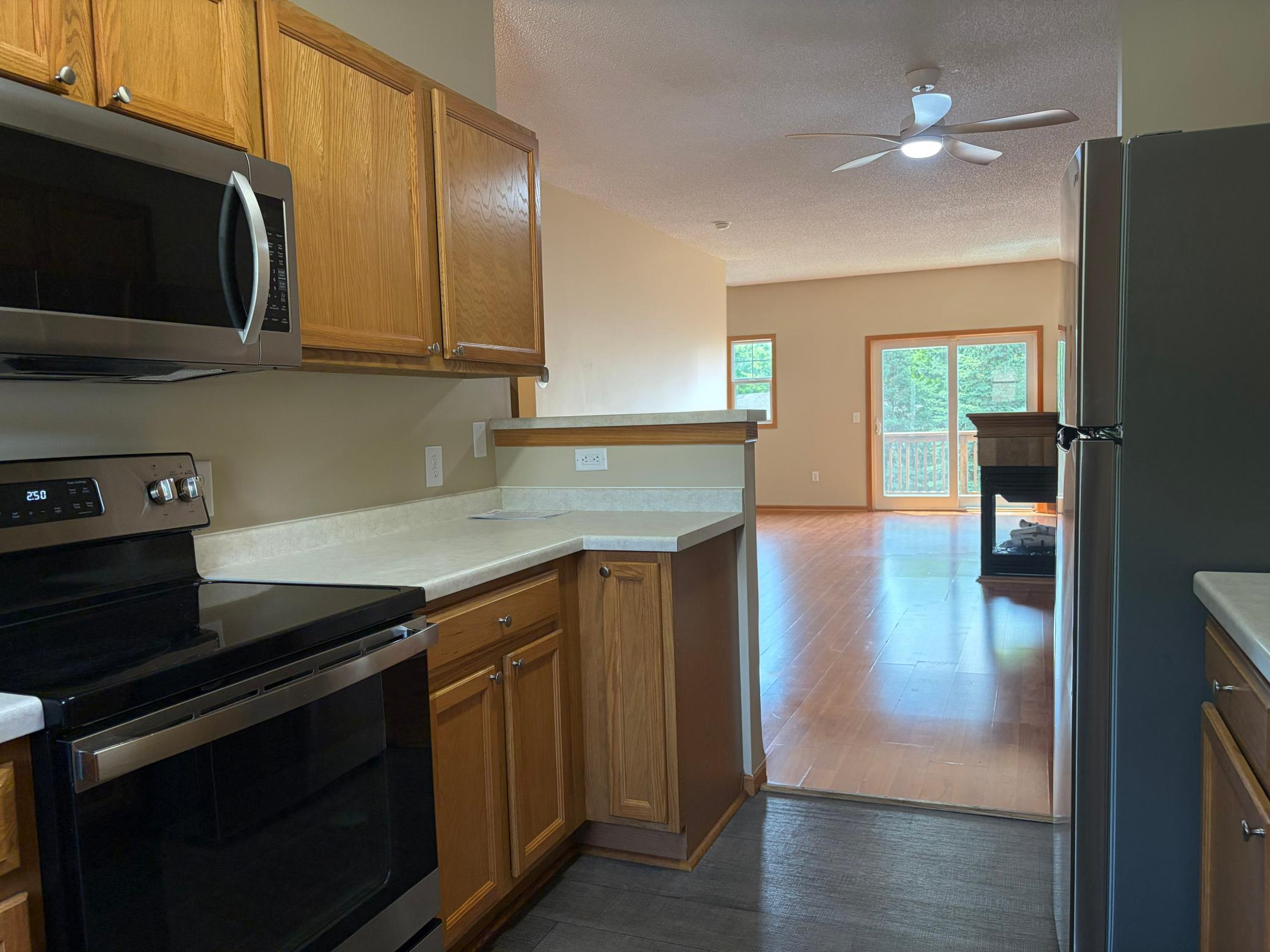 View of Residential at 1087 Barclay Street, Saint Paul MN 55106, Saint Paul (11 of 38) - Mike Wilen | Minnesota Team Real Estate