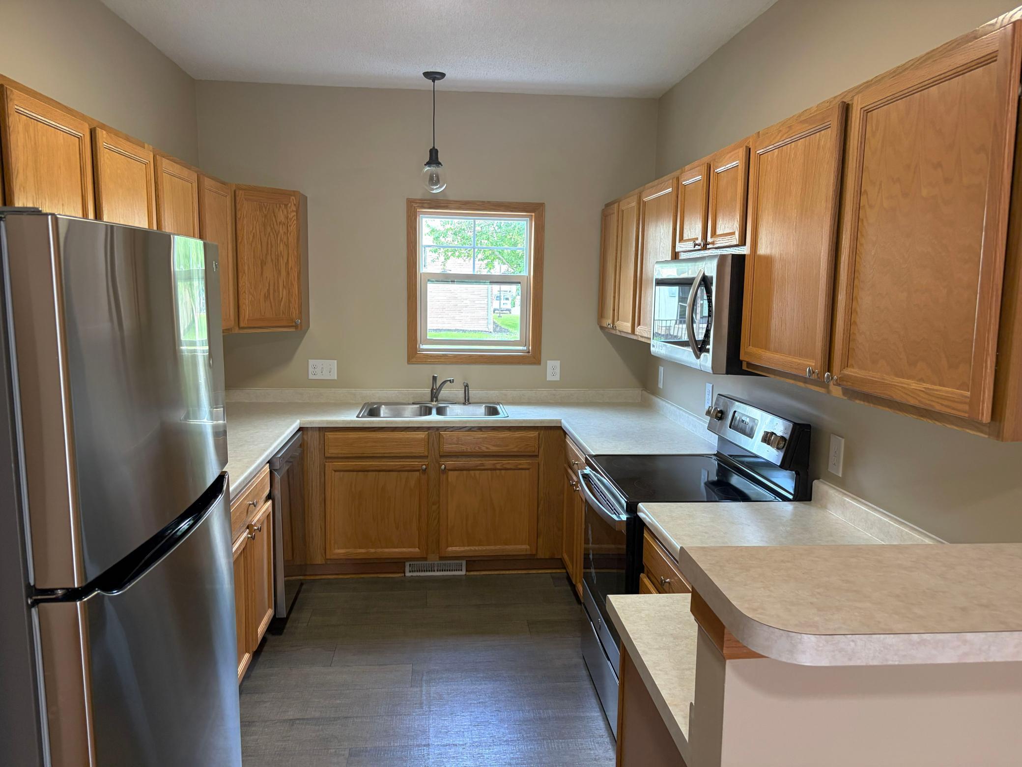 View of Residential at 1087 Barclay Street, Saint Paul MN 55106, Saint Paul (10 of 38) - Mike Wilen | Minnesota Team Real Estate