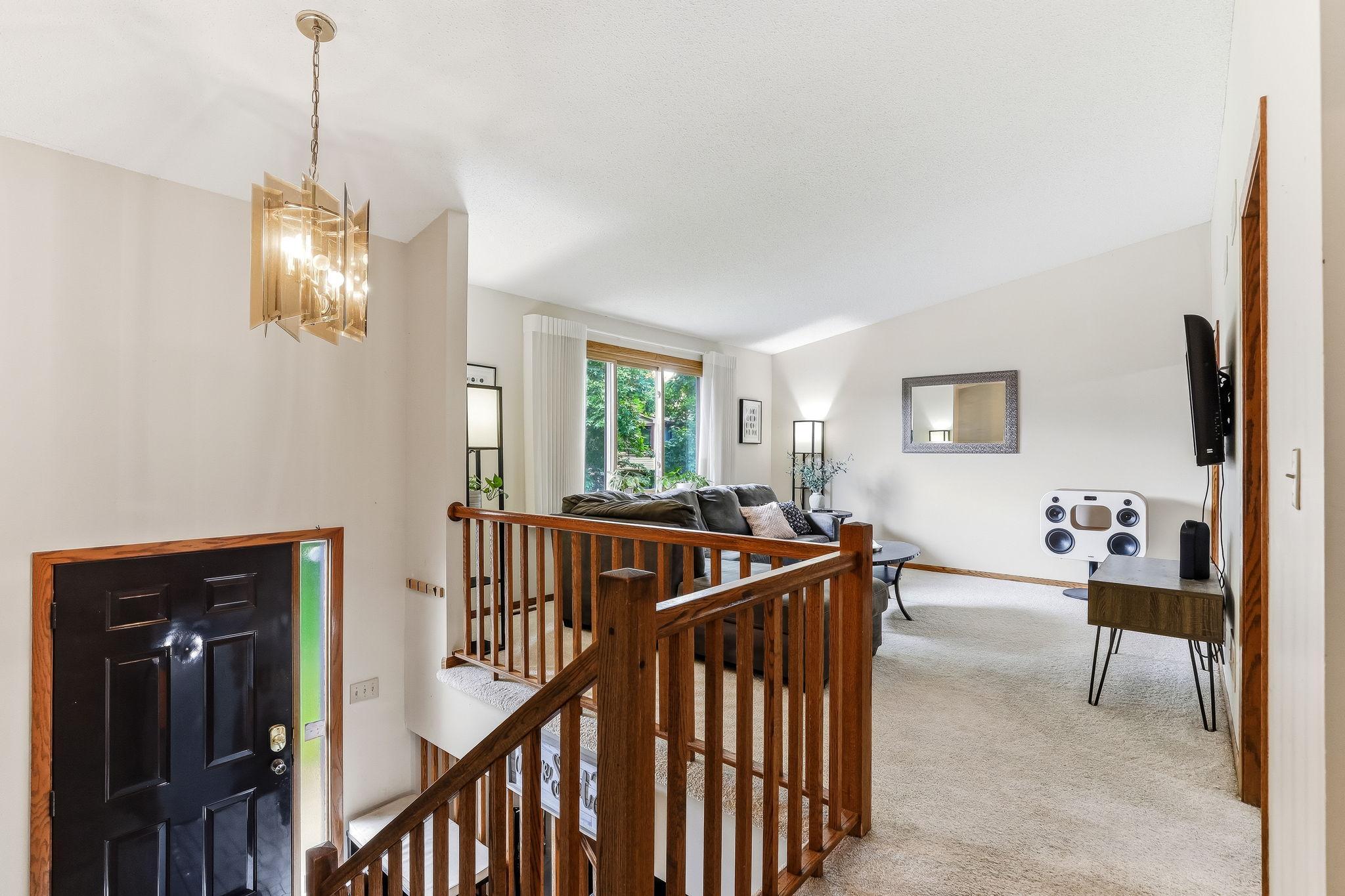 View of Residential at 556 Donegal Circle, Shoreview MN 55126, Shoreview (5 of 46) - Mike Wilen | Minnesota Team Real Estate