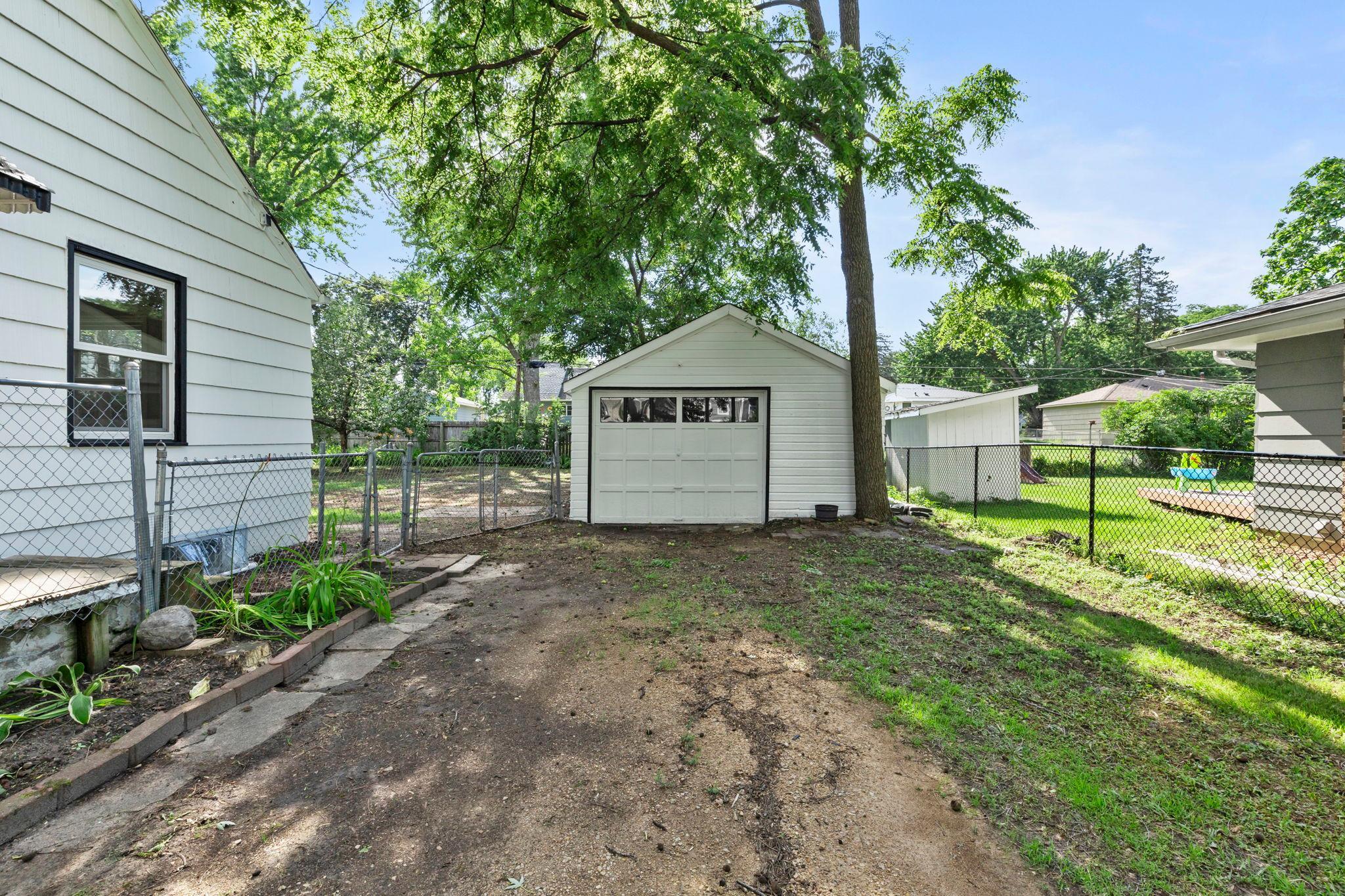 View of Residential at 8734 Portland Avenue, Bloomington MN 55420, Bloomington (40 of 48) - Mike Wilen | Minnesota Team Real Estate