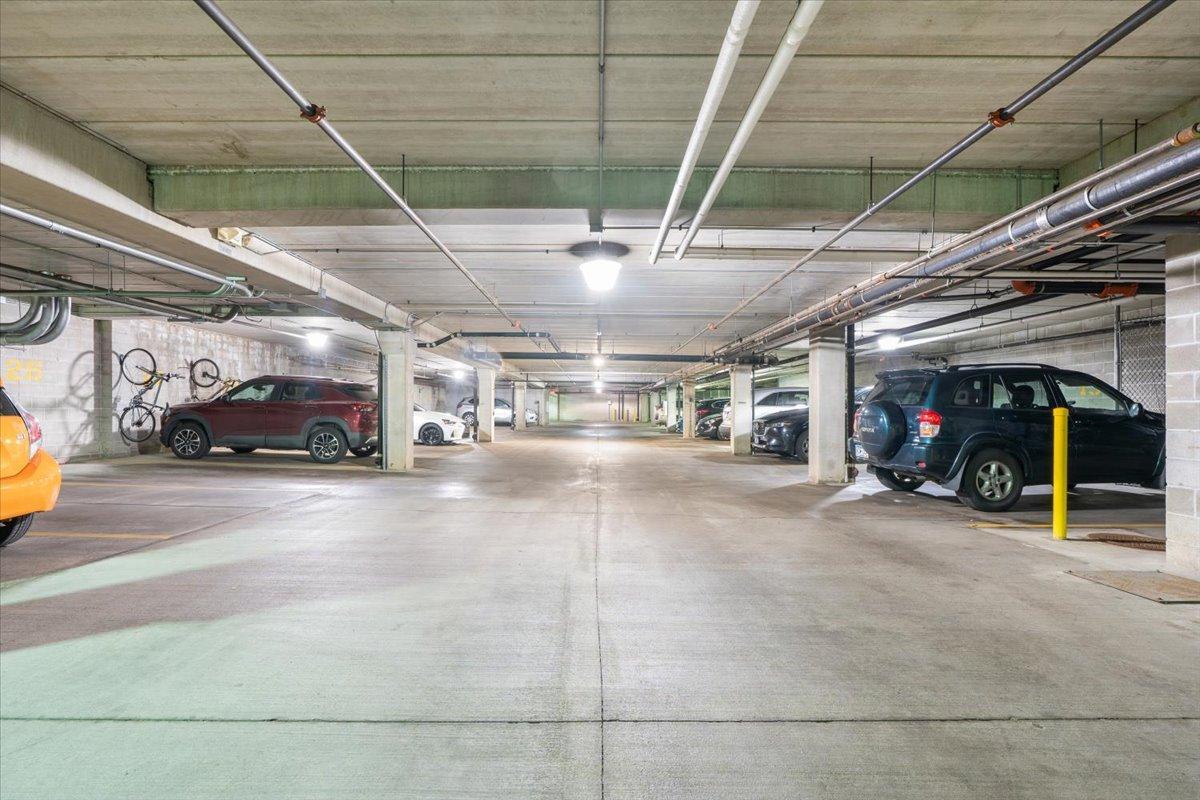 View of Residential at 2900 University Avenue #503, Minneapolis MN 55414, Minneapolis (27 of 30) - Mike Wilen | Minnesota Team Real Estate