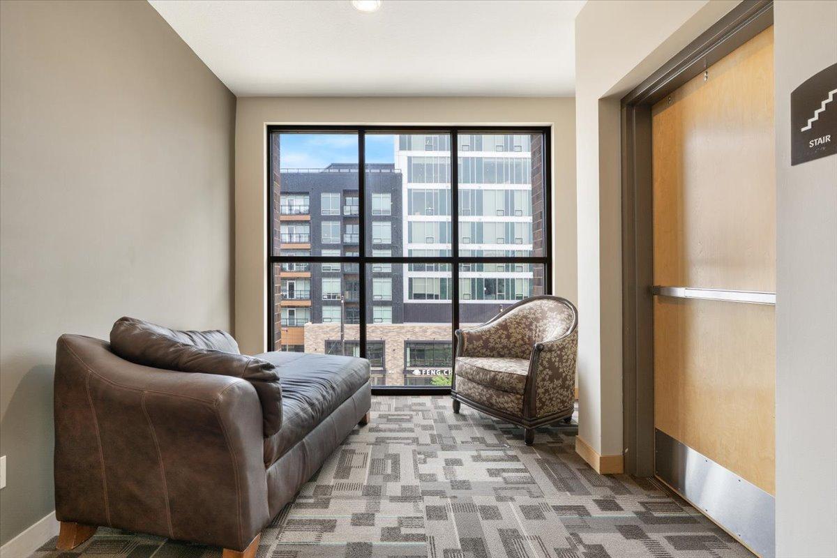 View of Residential at 2900 University Avenue #503, Minneapolis MN 55414, Minneapolis (8 of 30) - Mike Wilen | Minnesota Team Real Estate