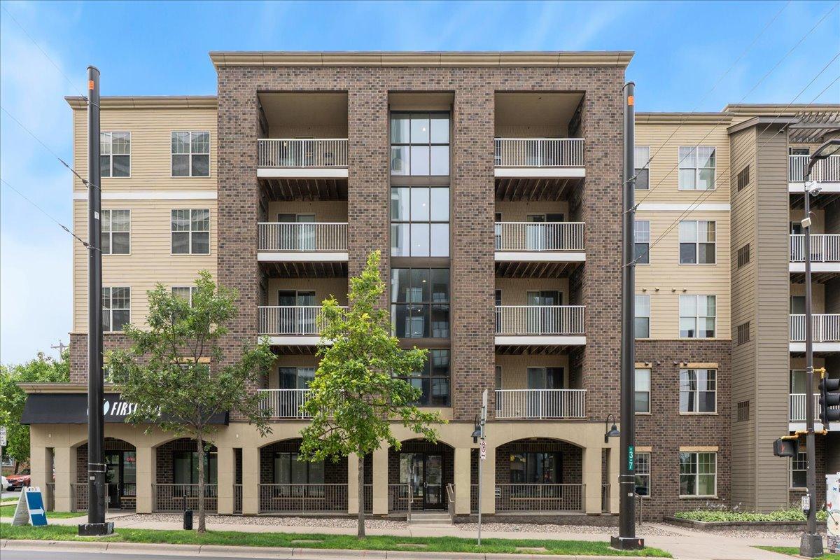 View of Residential at 2900 University Avenue #503, Minneapolis MN 55414, Minneapolis - Mike Wilen | Minnesota Team Real Estate