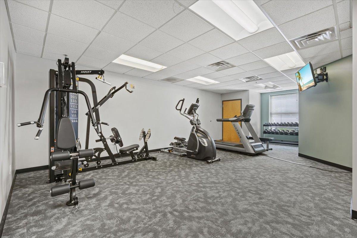 View of Residential at 2900 University Avenue #503, Minneapolis MN 55414, Minneapolis (28 of 30) - Mike Wilen | Minnesota Team Real Estate
