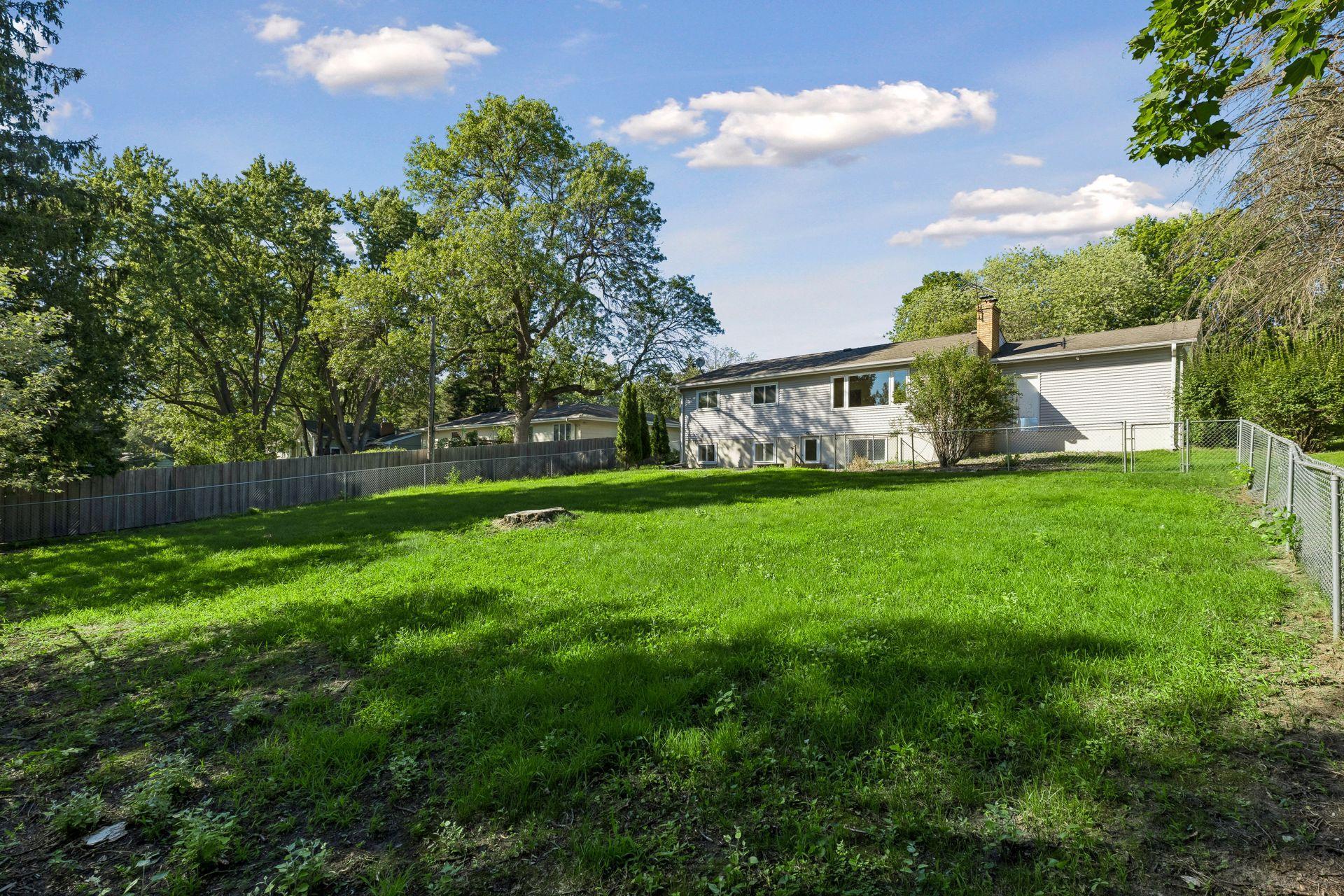 View of Residential at 16329 Temple Terrace, Minnetonka MN 55345, Minnetonka (30 of 32) - Mike Wilen | Minnesota Team Real Estate
