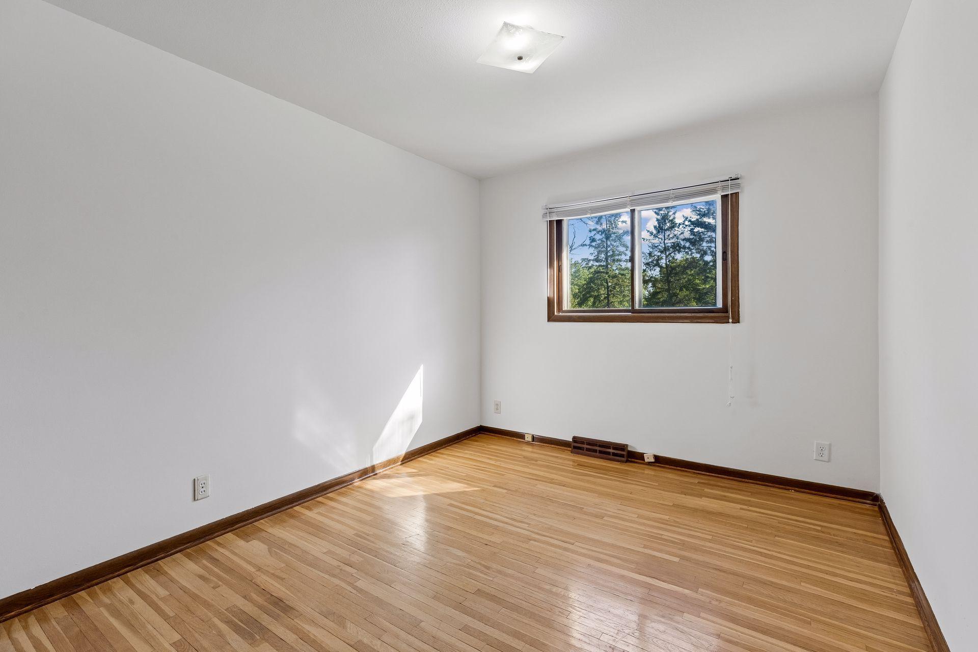 View of Residential at 16329 Temple Terrace, Minnetonka MN 55345, Minnetonka (18 of 32) - Mike Wilen | Minnesota Team Real Estate