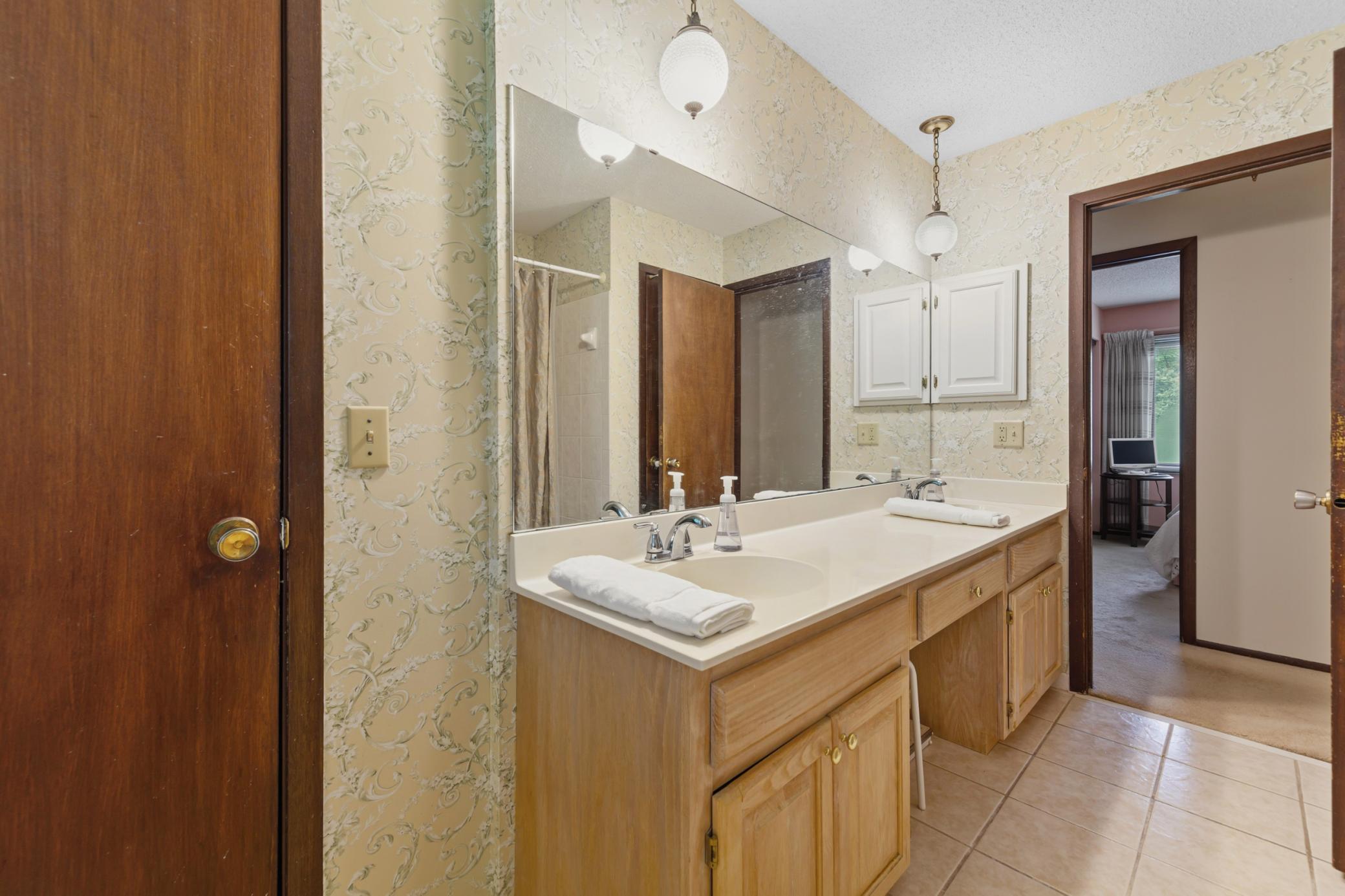 View of Residential at 12108 Red Oak Court, Burnsville MN 55337, Burnsville (12 of 32) - Mike Wilen | Minnesota Team Real Estate