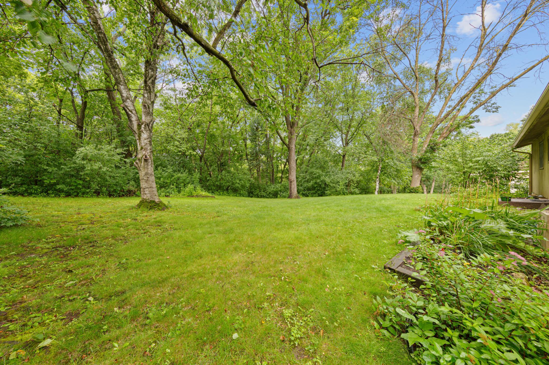 View of Residential at 12108 Red Oak Court, Burnsville MN 55337, Burnsville (23 of 32) - Mike Wilen | Minnesota Team Real Estate