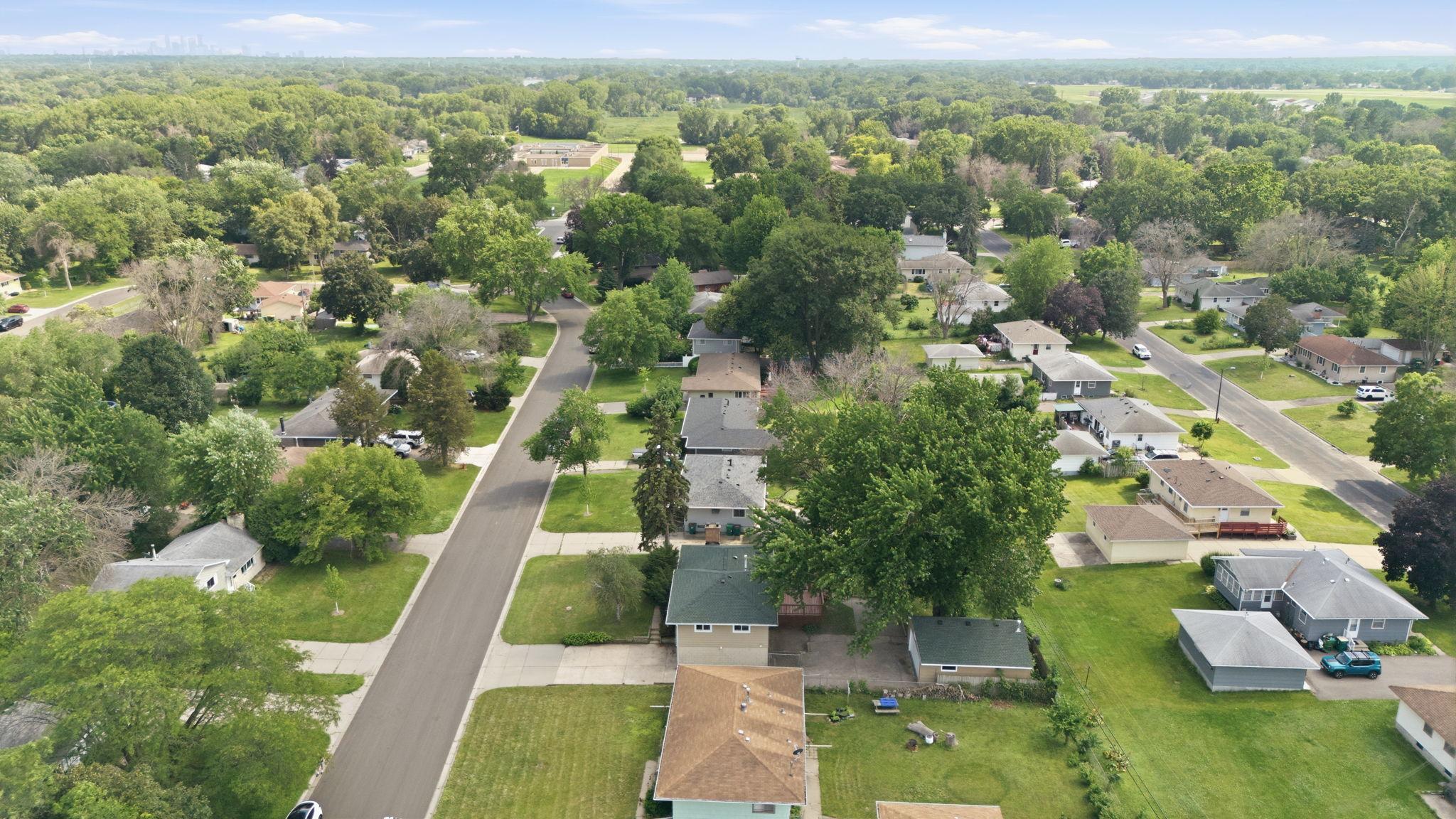 View of Residential at 6407 Orchard Avenue, Brooklyn Park MN 55429, Brooklyn Park (58 of 62) - Mike Wilen | Minnesota Team Real Estate