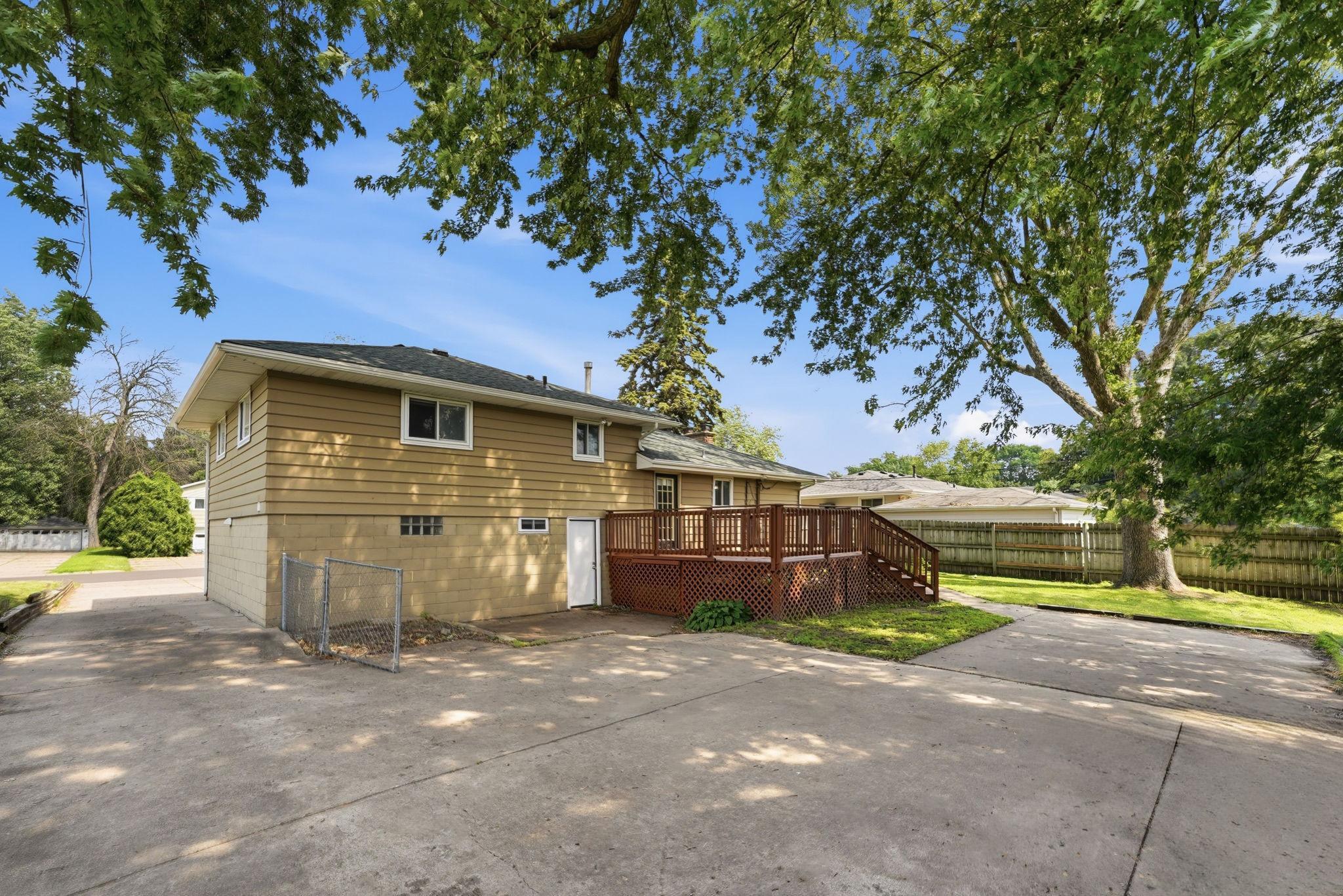 View of Residential at 6407 Orchard Avenue, Brooklyn Park MN 55429, Brooklyn Park (46 of 62) - Mike Wilen | Minnesota Team Real Estate