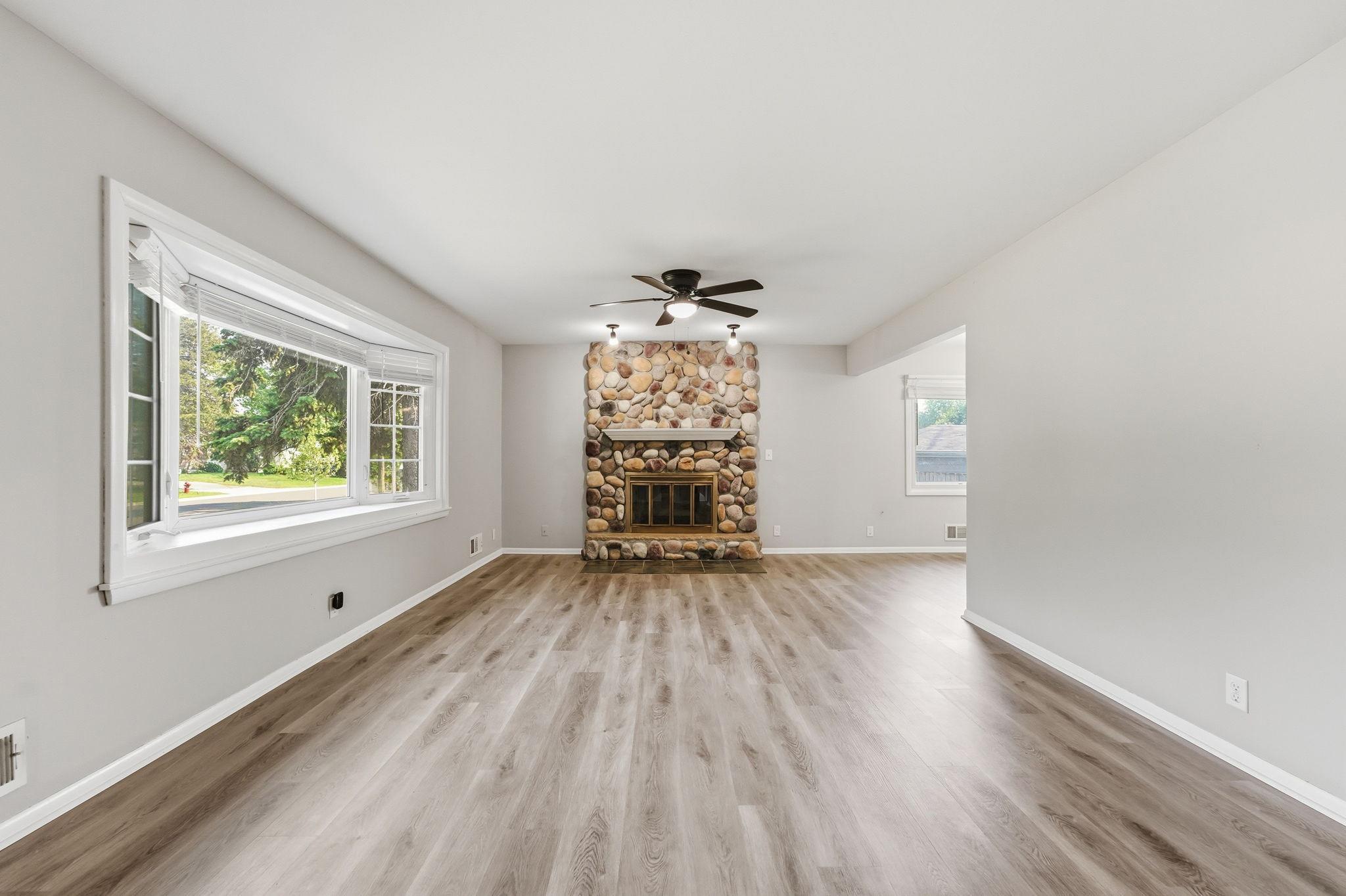 View of Residential at 6407 Orchard Avenue, Brooklyn Park MN 55429, Brooklyn Park (6 of 62) - Mike Wilen | Minnesota Team Real Estate