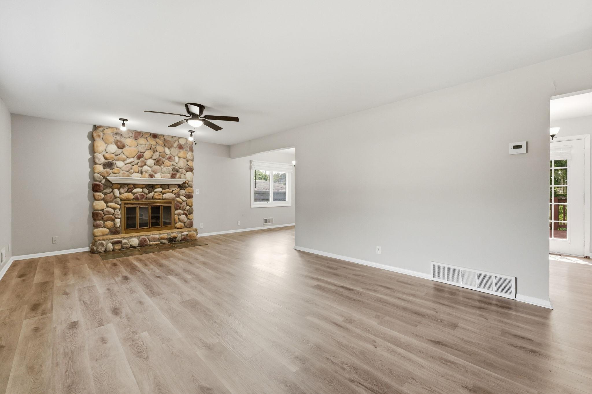 View of Residential at 6407 Orchard Avenue, Brooklyn Park MN 55429, Brooklyn Park (5 of 62) - Mike Wilen | Minnesota Team Real Estate