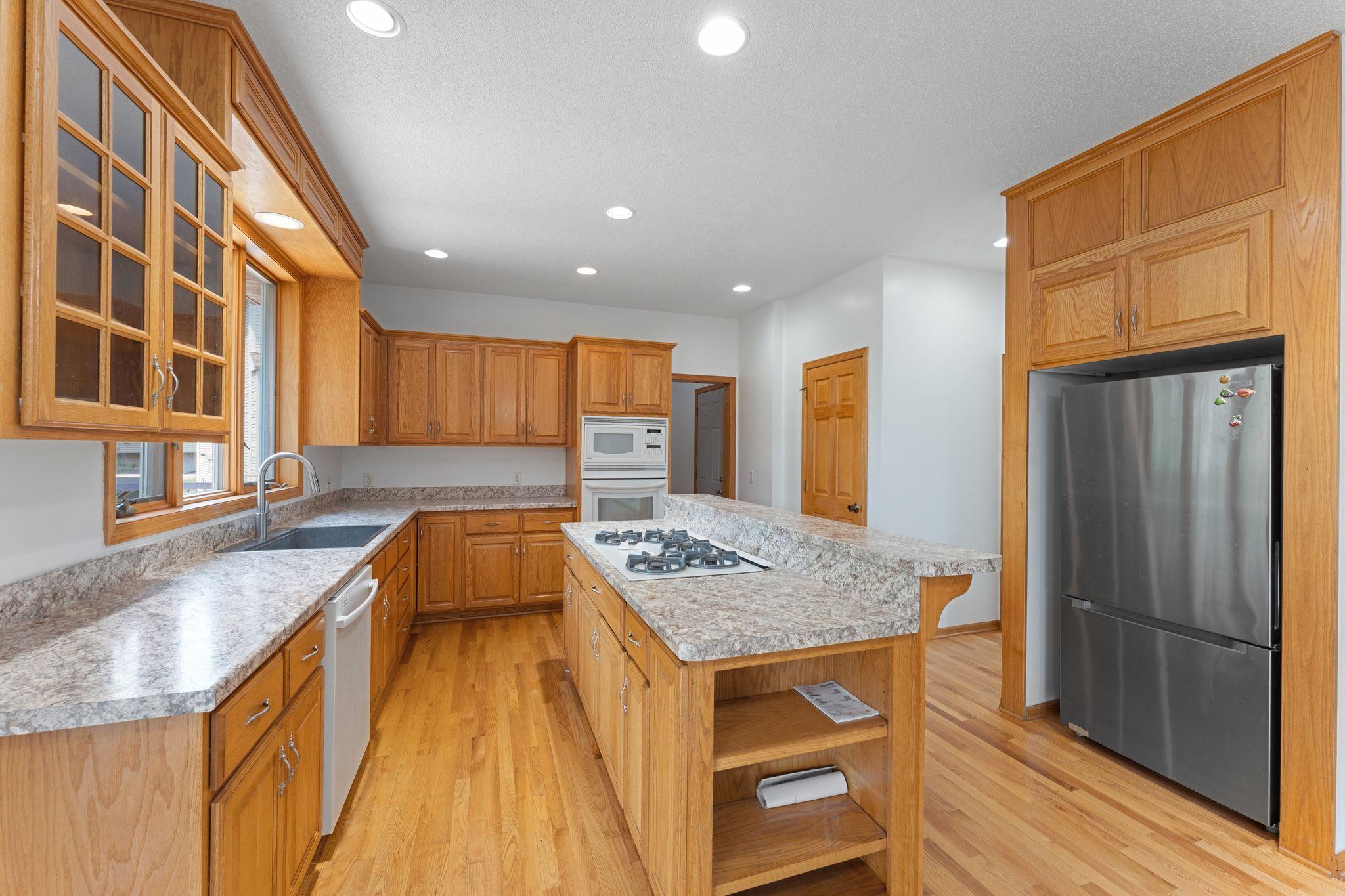 View of Residential at 6172 104th Circle, Brooklyn Park MN 55443, Brooklyn Park (6 of 39) - Mike Wilen | Minnesota Team Real Estate