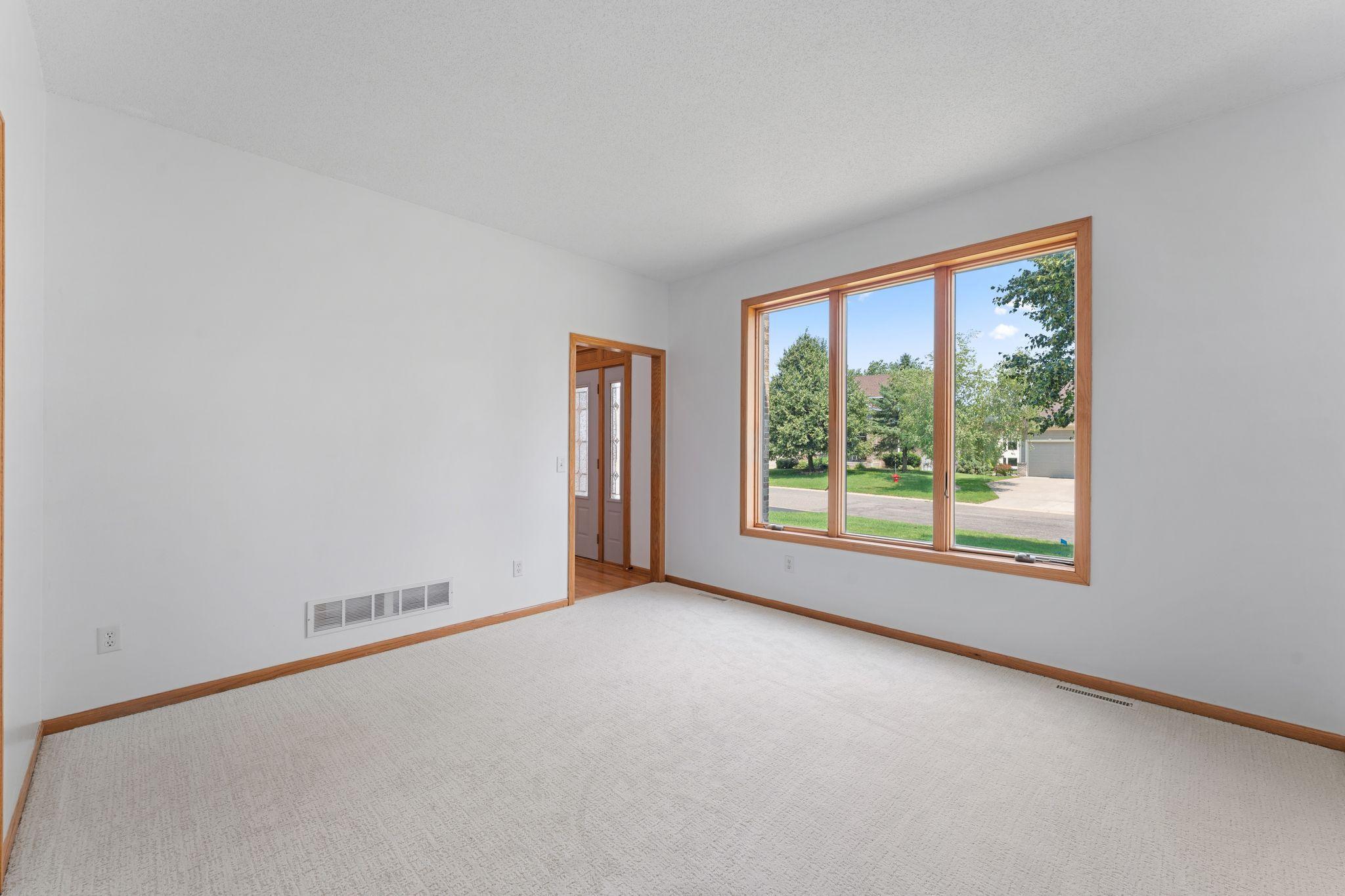 View of Residential at 6172 104th Circle, Brooklyn Park MN 55443, Brooklyn Park (12 of 39) - Mike Wilen | Minnesota Team Real Estate