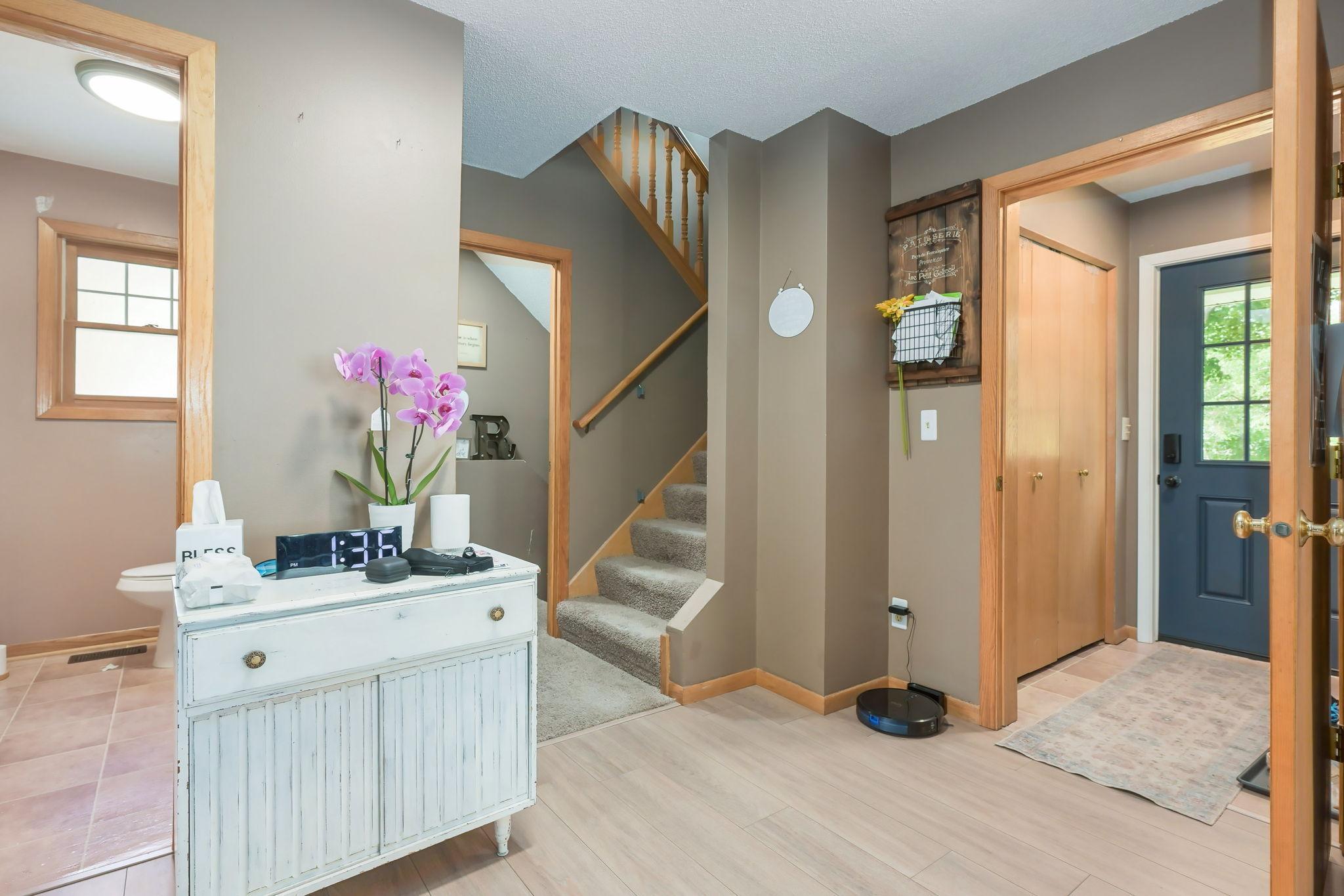 View of Residential at 1115 Newton Avenue, Minneapolis MN 55411, Minneapolis (5 of 43) - Mike Wilen | Minnesota Team Real Estate