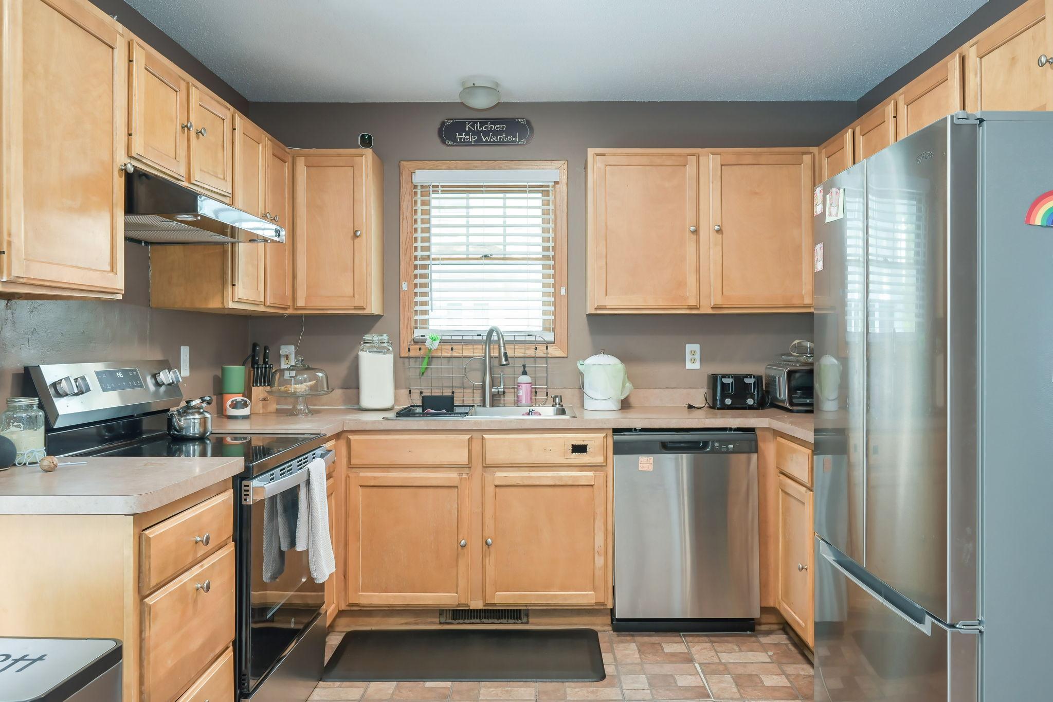 View of Residential at 1115 Newton Avenue, Minneapolis MN 55411, Minneapolis (14 of 43) - Mike Wilen | Minnesota Team Real Estate