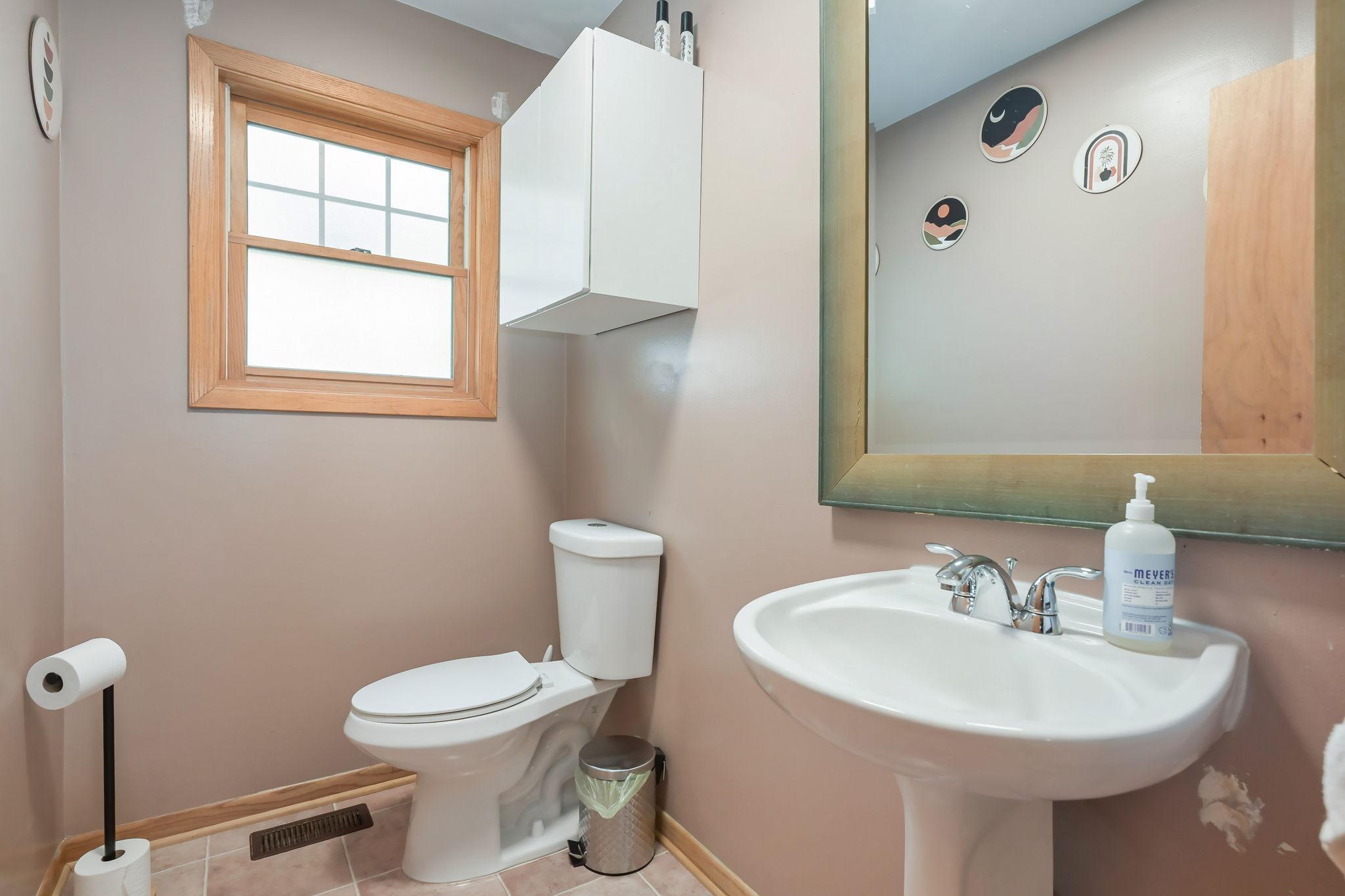 View of Residential at 1115 Newton Avenue, Minneapolis MN 55411, Minneapolis (19 of 43) - Mike Wilen | Minnesota Team Real Estate
