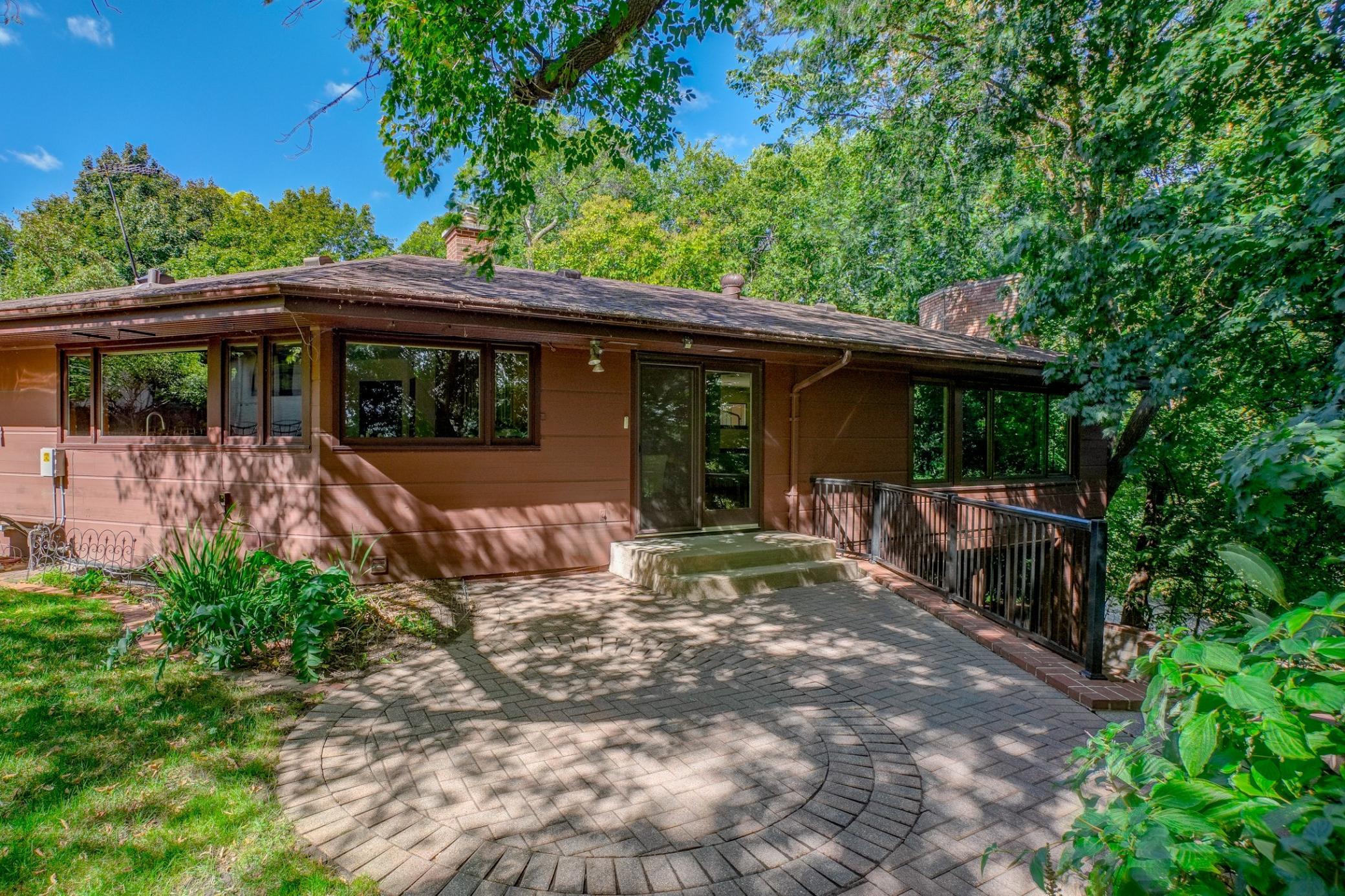View of Residential at 690 Linwood Avenue, Saint Paul MN 55105, Saint Paul (2 of 32) - Mike Wilen | Minnesota Team Real Estate