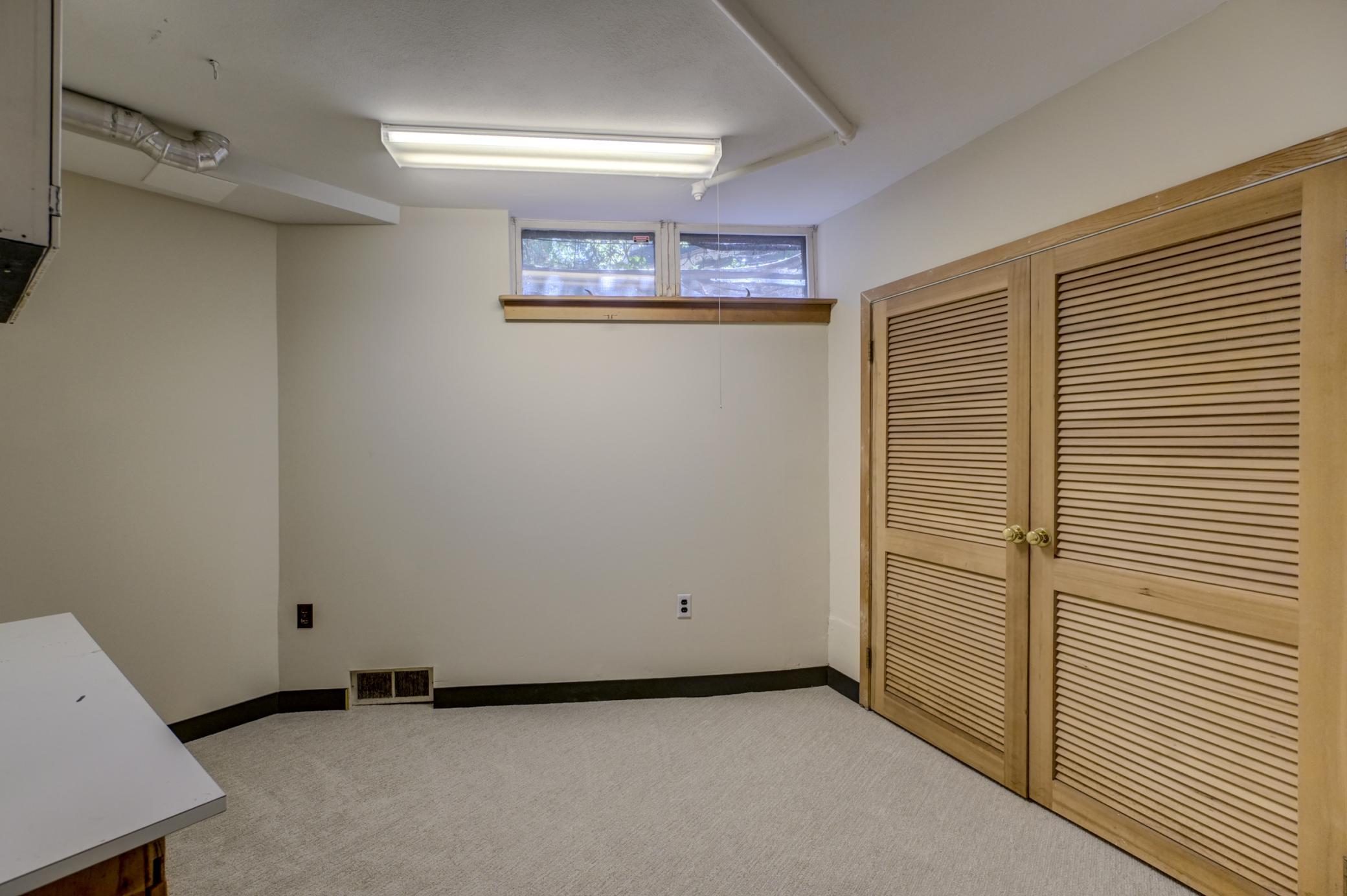 View of Residential at 690 Linwood Avenue, Saint Paul MN 55105, Saint Paul (27 of 32) - Mike Wilen | Minnesota Team Real Estate