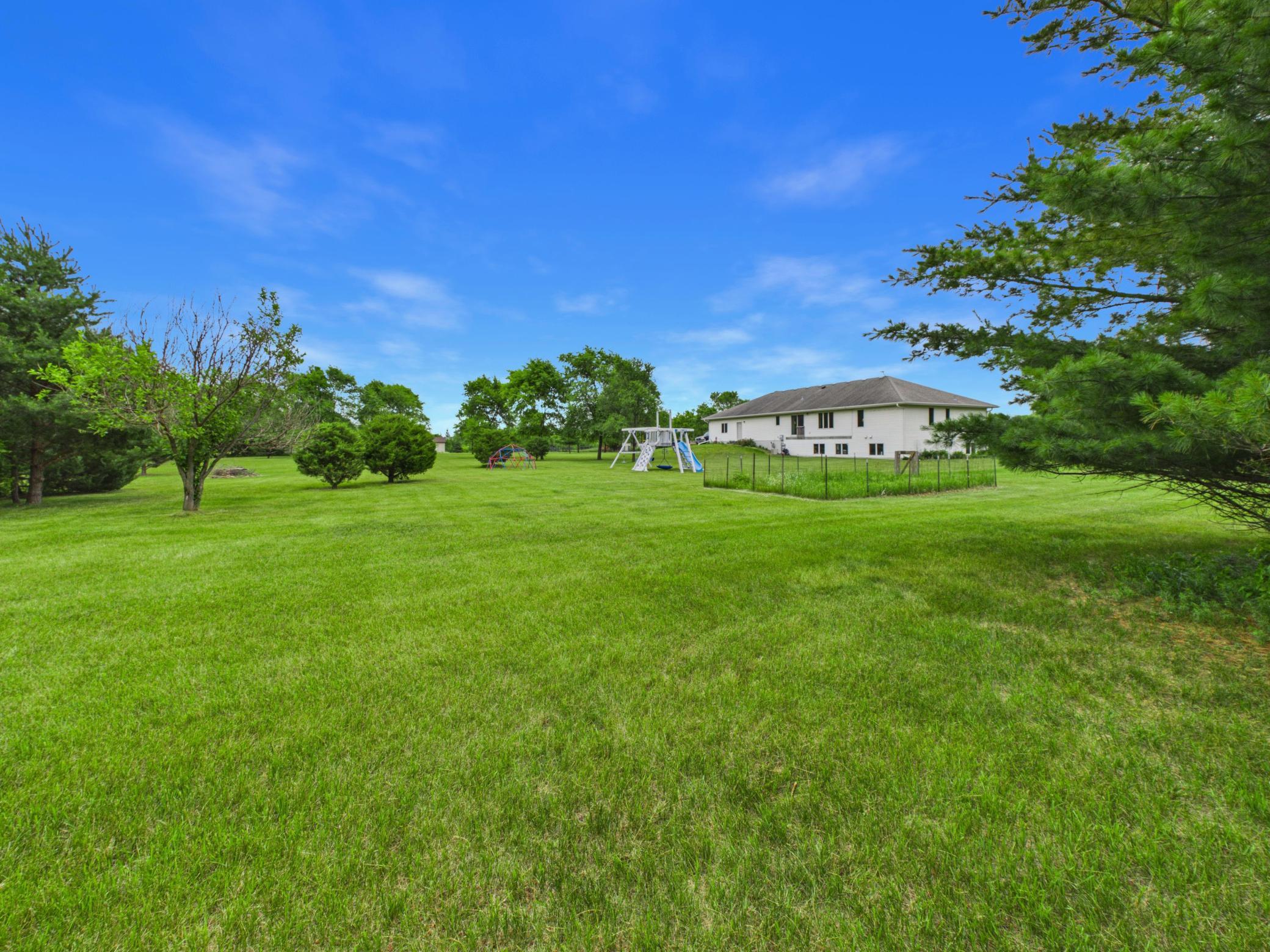 View of Residential at 1572 47th Street, Saint Cloud MN 56304, Saint Cloud (7 of 39) - Mike Wilen | Minnesota Team Real Estate