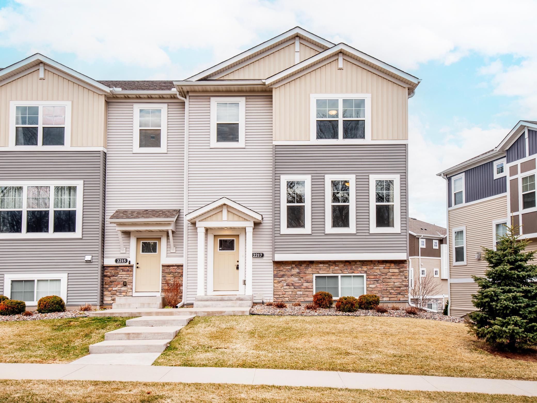 View of Residential at 2217 Gateway Hill Road, North Saint Paul MN 55109, North Saint Paul - Mike Wilen | Minnesota Team Real Estate