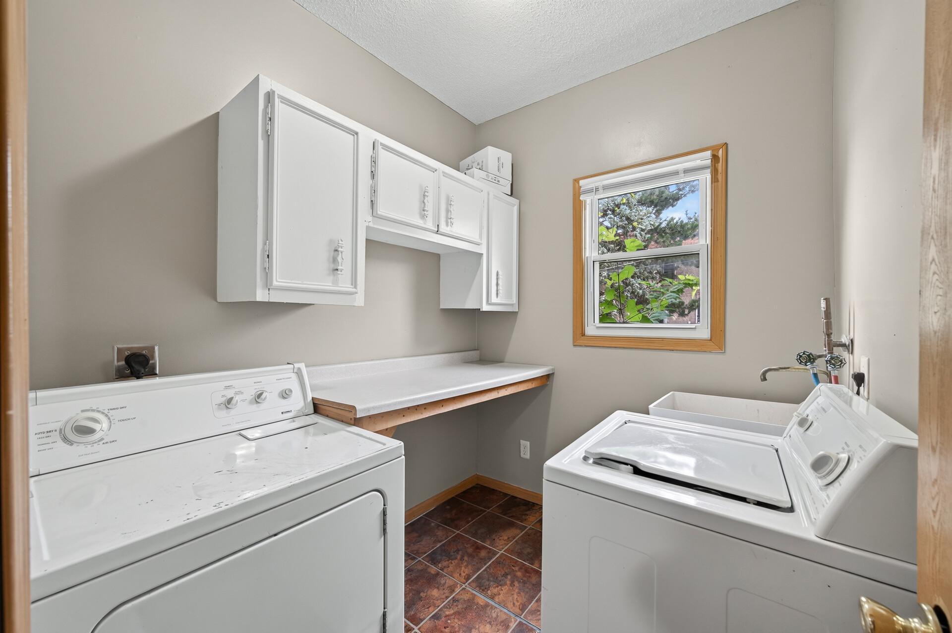 View of Residential Income at 3023 Dupont Avenue, Minneapolis MN 55411, Minneapolis (13 of 30) - Mike Wilen | Minnesota Team Real Estate