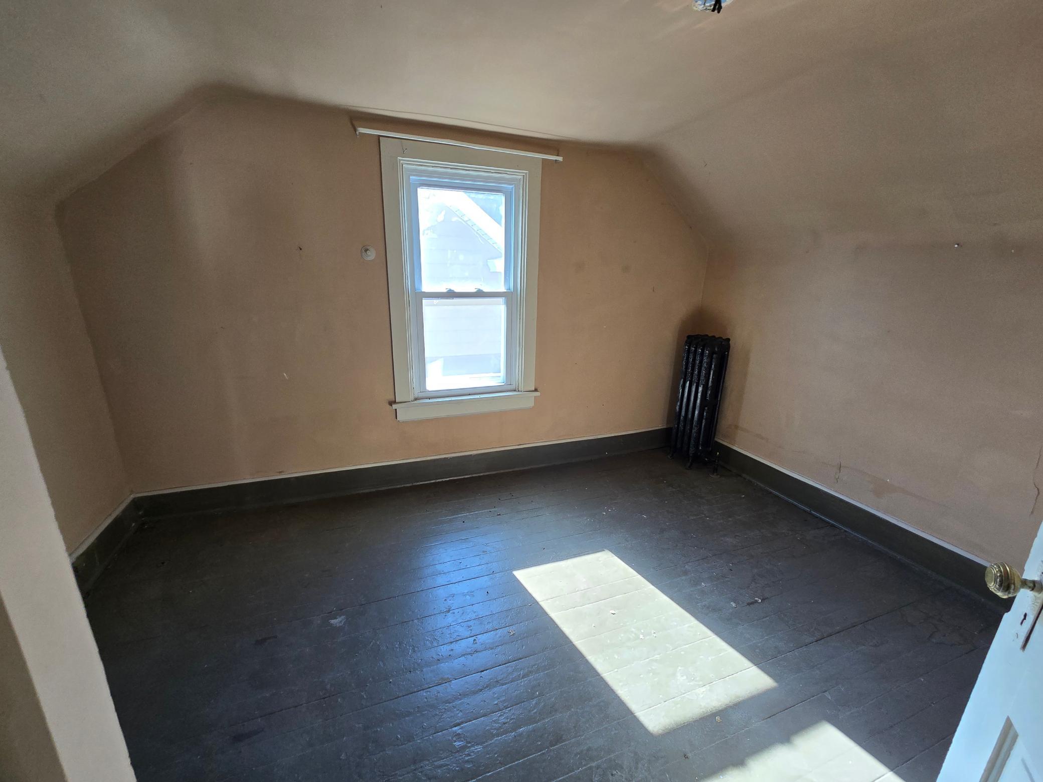 View of Residential Income at 2215 Pleasant Avenue, Minneapolis MN 55404, Minneapolis (26 of 27) - Mike Wilen | Minnesota Team Real Estate
