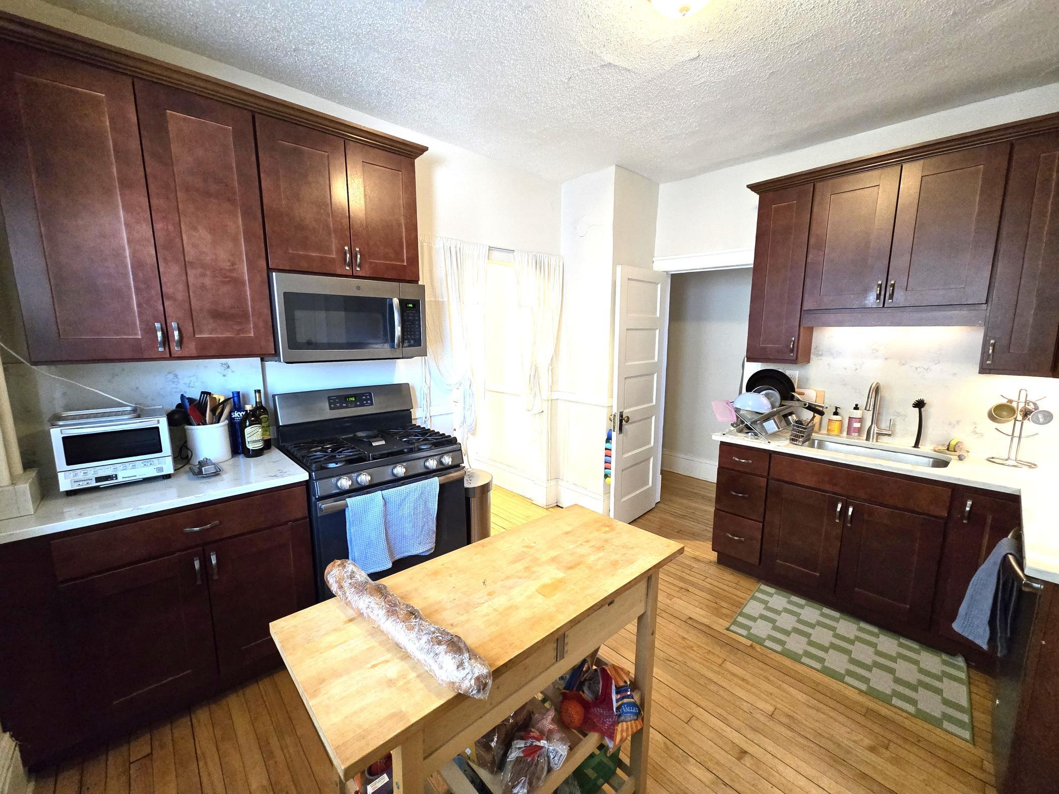 View of Residential Income at 2215 Pleasant Avenue, Minneapolis MN 55404, Minneapolis (12 of 27) - Mike Wilen | Minnesota Team Real Estate