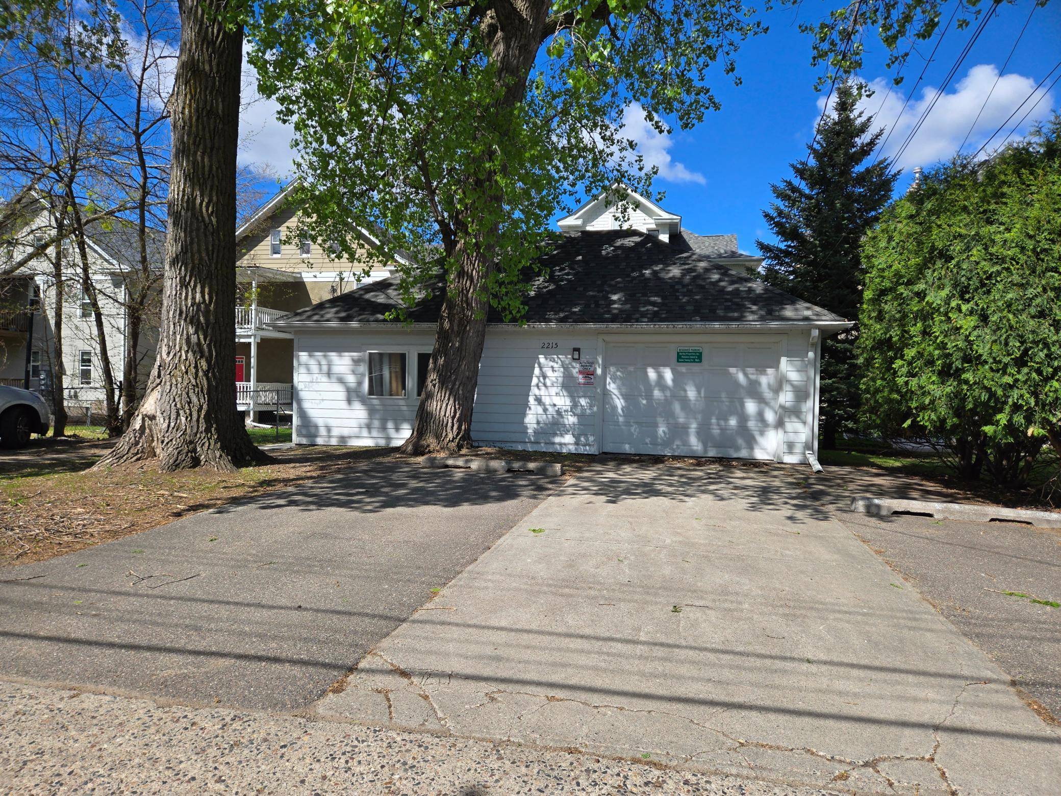 View of Residential Income at 2215 Pleasant Avenue, Minneapolis MN 55404, Minneapolis (4 of 27) - Mike Wilen | Minnesota Team Real Estate
