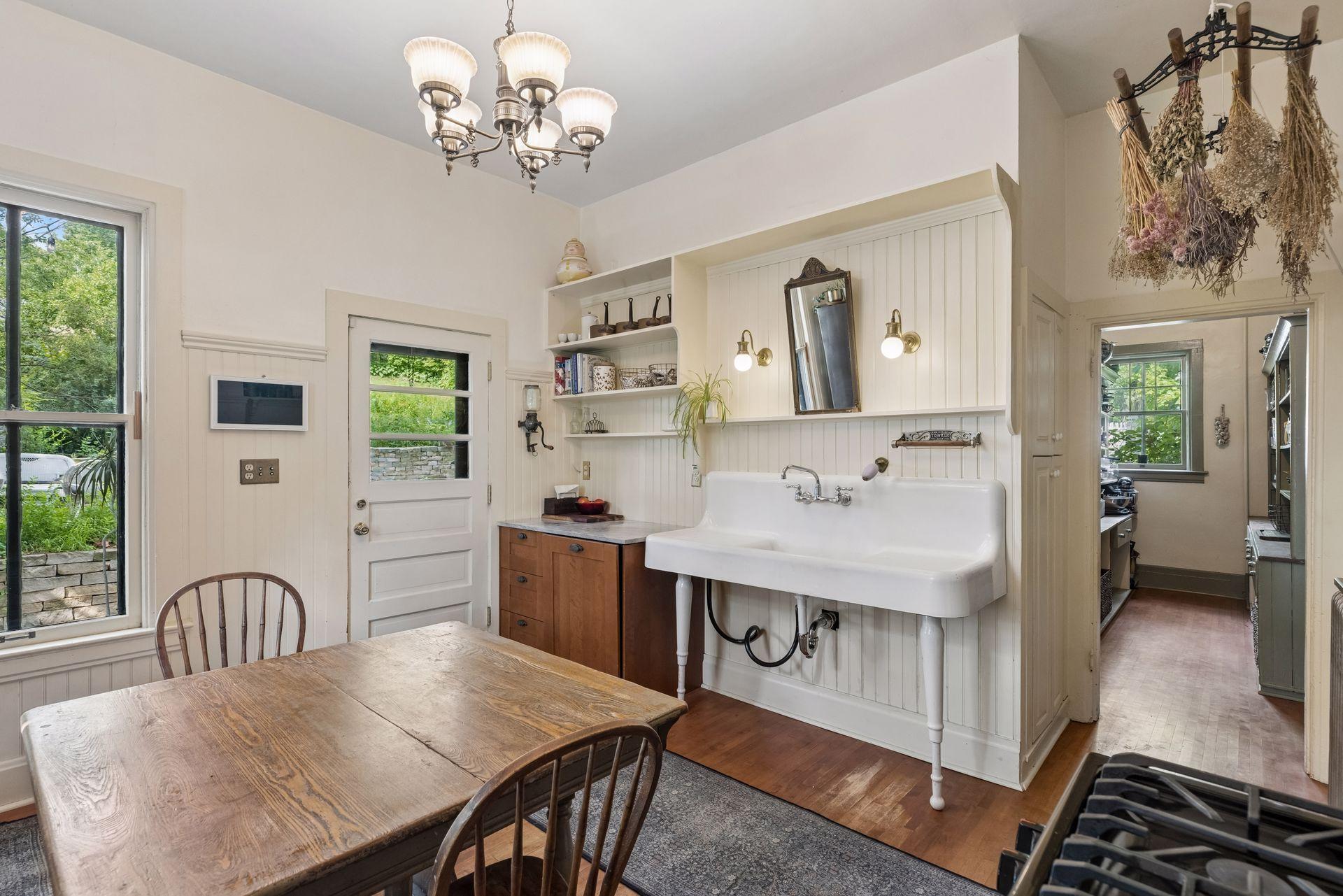 View of Residential at 223 Walnut Street, Saint Paul MN 55102, Saint Paul (40 of 106) - Mike Wilen | Minnesota Team Real Estate