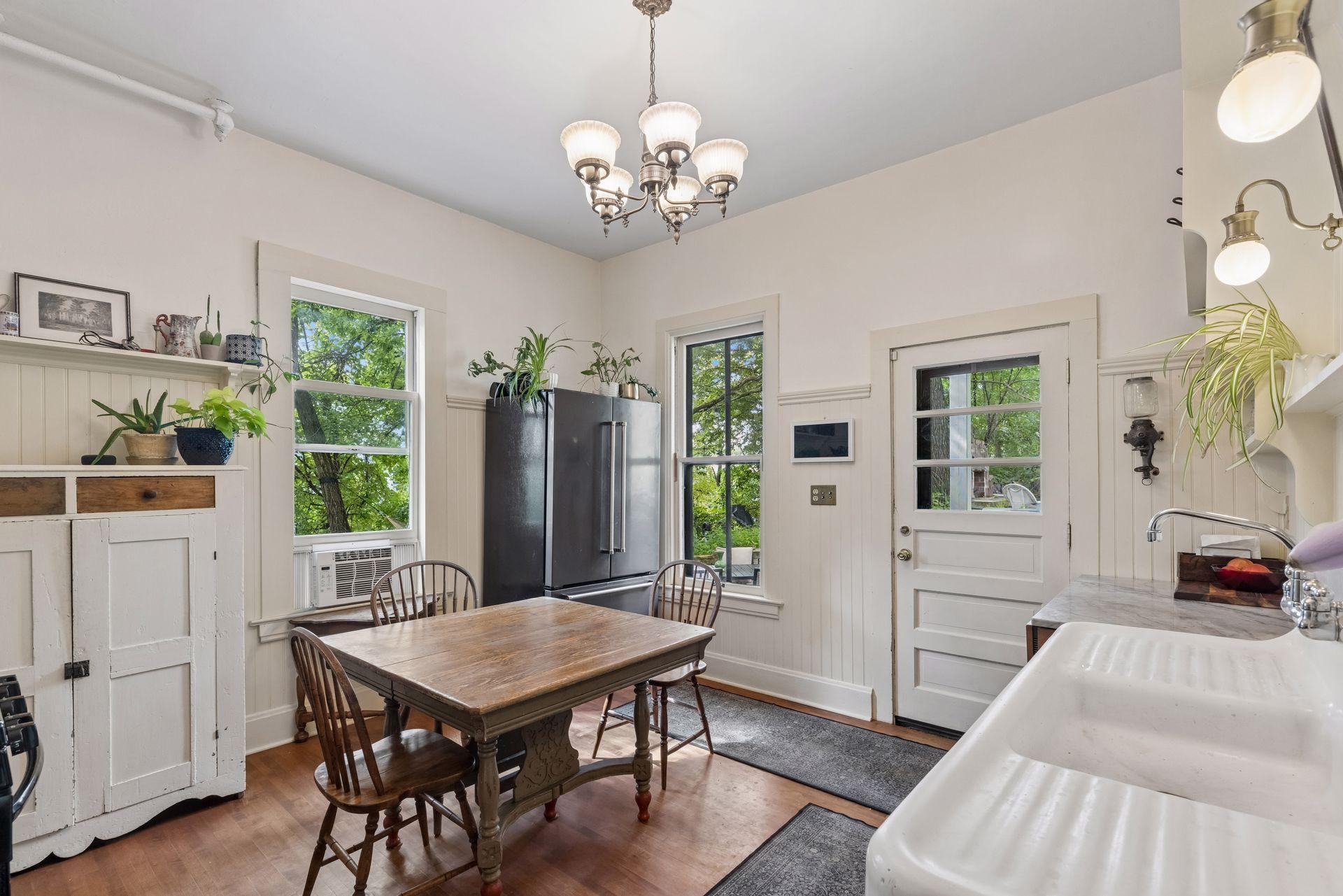 View of Residential at 223 Walnut Street, Saint Paul MN 55102, Saint Paul (38 of 106) - Mike Wilen | Minnesota Team Real Estate