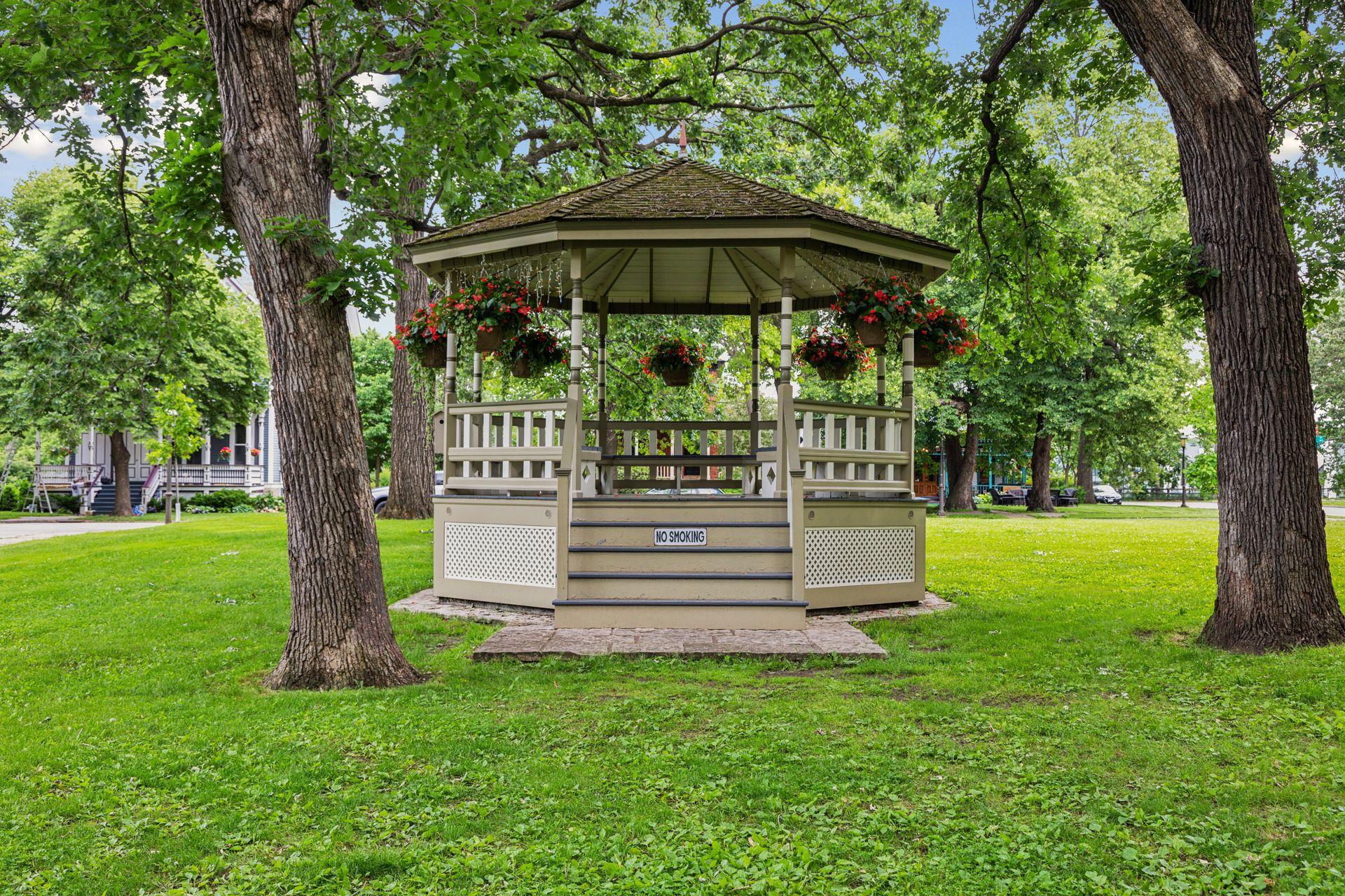View of Residential at 223 Walnut Street, Saint Paul MN 55102, Saint Paul (105 of 106) - Mike Wilen | Minnesota Team Real Estate