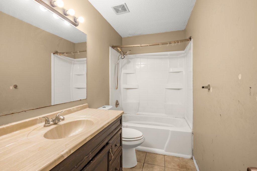 View of Residential at 6781 Brunswick Avenue, Brooklyn Park MN 55429, Brooklyn Park (9 of 16) - Mike Wilen | Minnesota Team Real Estate