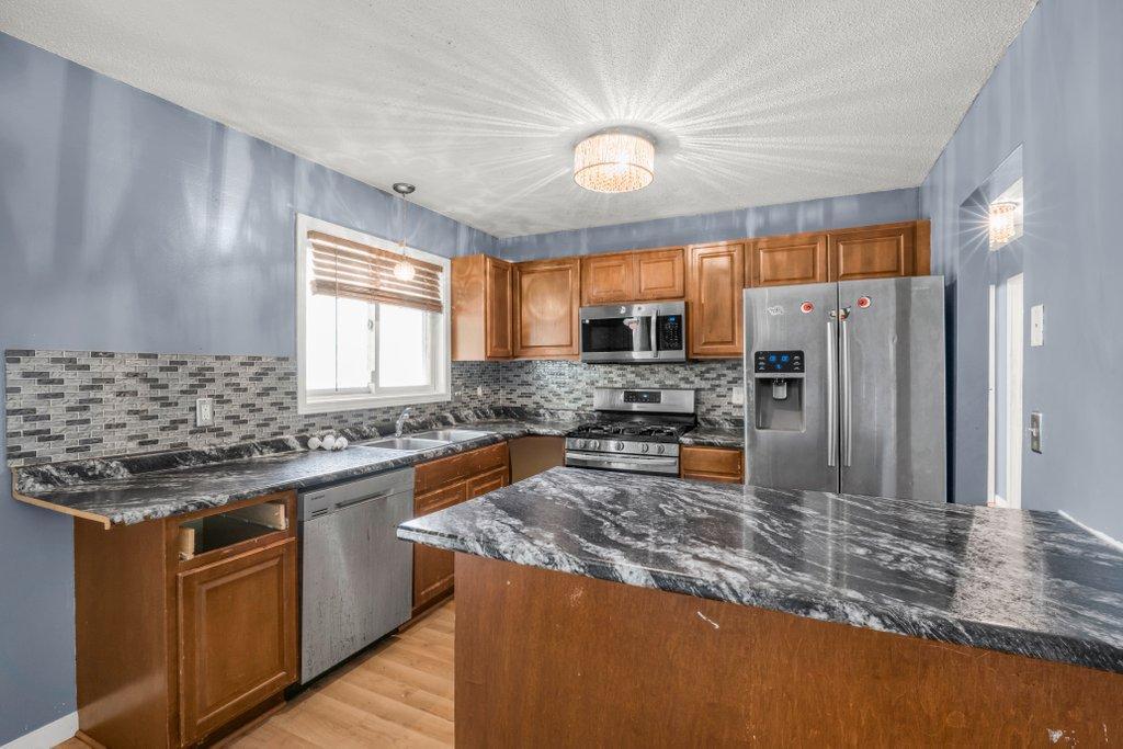 View of Residential at 6781 Brunswick Avenue, Brooklyn Park MN 55429, Brooklyn Park (5 of 16) - Mike Wilen | Minnesota Team Real Estate