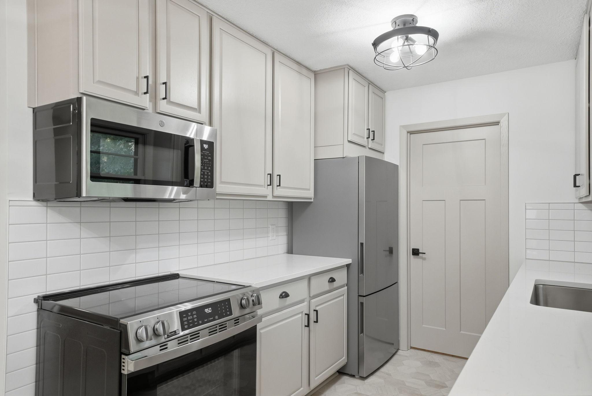 View of Residential at 3606 Woodbine Lane, Brooklyn Center MN 55429, Brooklyn Center (10 of 39) - Mike Wilen | Minnesota Team Real Estate