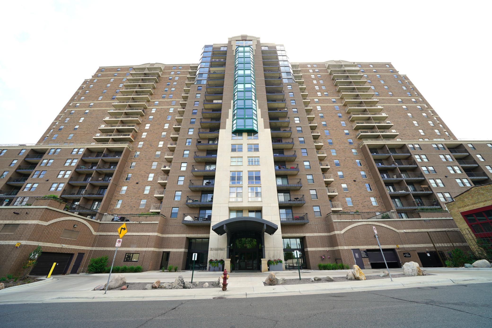 View of Residential at 401 1st Street #1821, Minneapolis MN 55401, Minneapolis (45 of 54) - Mike Wilen | Minnesota Team Real Estate