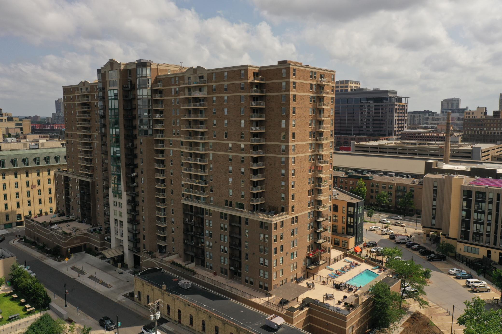 View of Residential at 401 1st Street #1821, Minneapolis MN 55401, Minneapolis (21 of 54) - Mike Wilen | Minnesota Team Real Estate