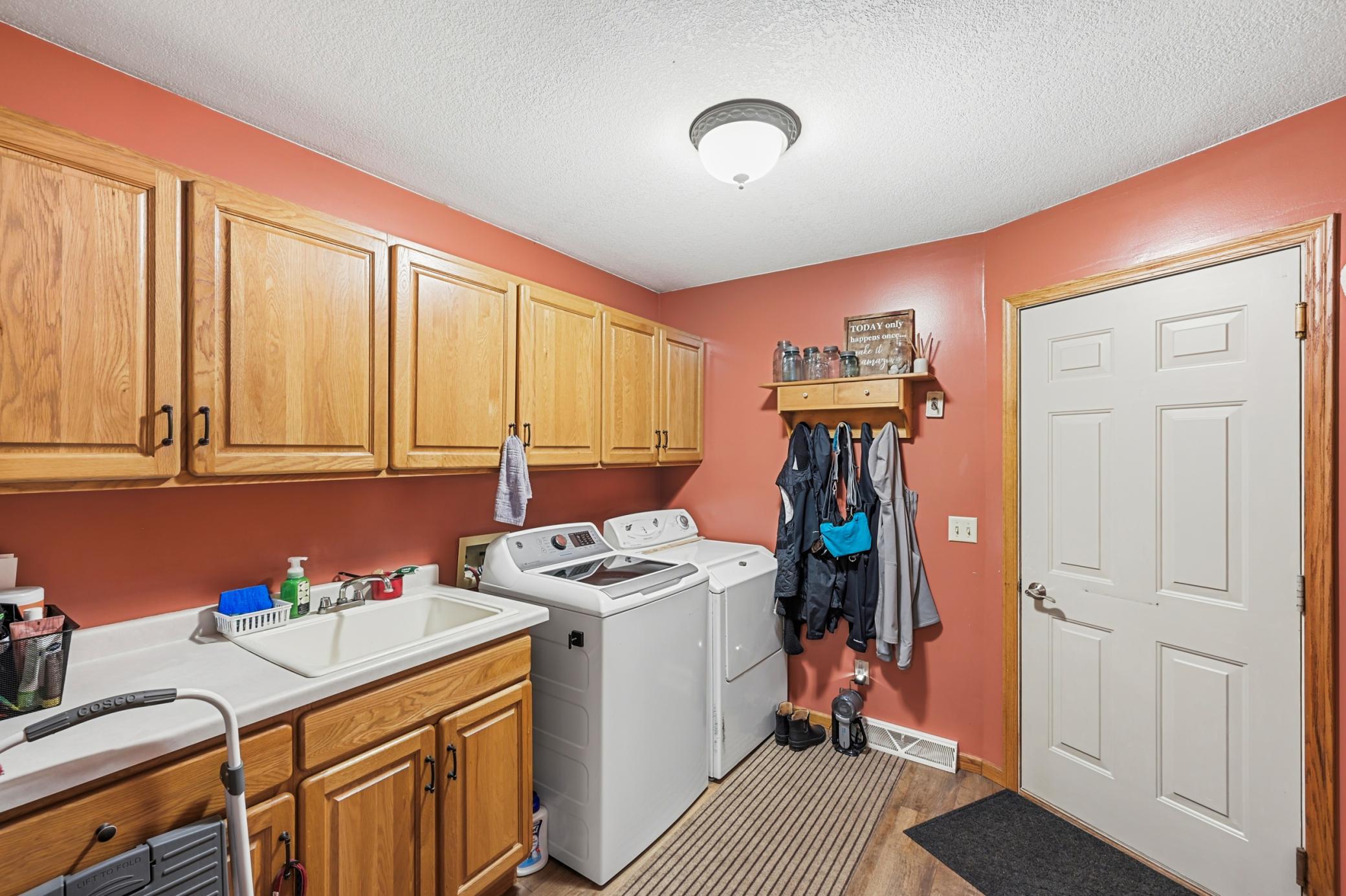 View of Residential at 101 Anglewood Drive, Kenyon MN 55946, Kenyon (22 of 67) - Mike Wilen | Minnesota Team Real Estate