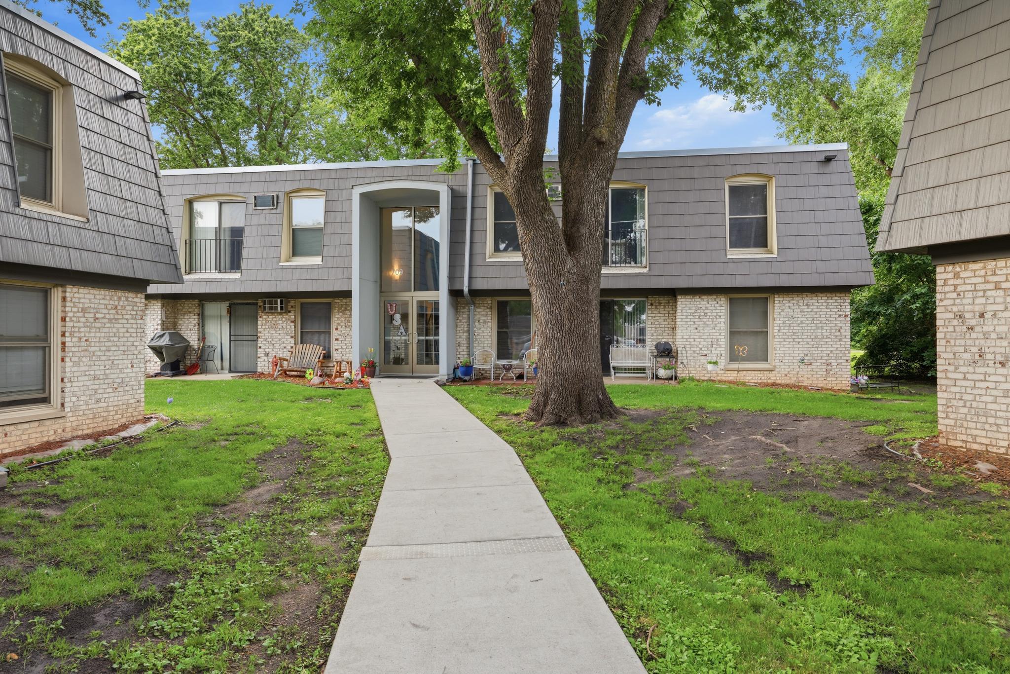 View of Residential at 709 11th Avenue #5, Minneapolis MN 55415, Minneapolis (21 of 24) - Mike Wilen | Minnesota Team Real Estate