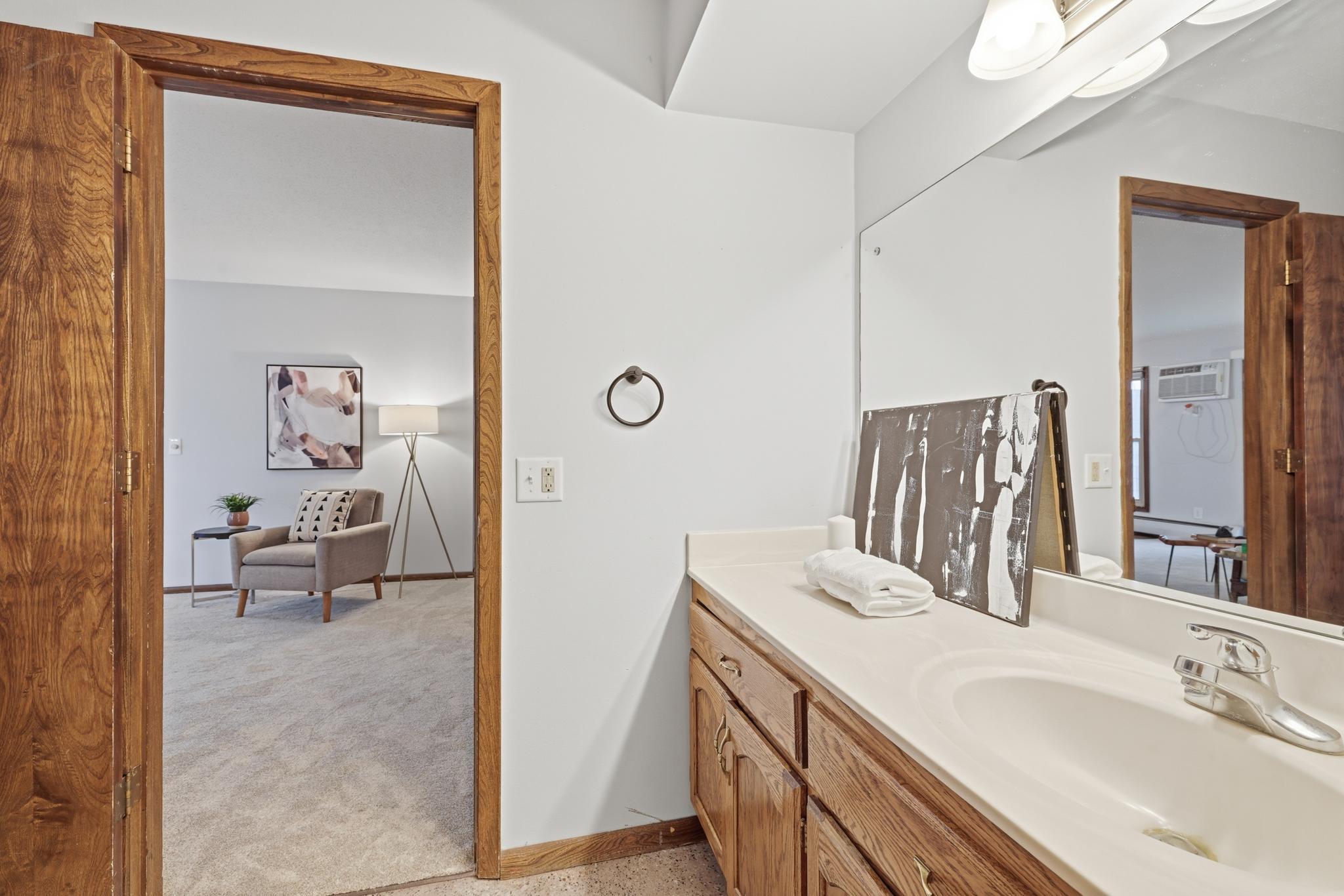 View of Residential at 709 11th Avenue #5, Minneapolis MN 55415, Minneapolis (19 of 24) - Mike Wilen | Minnesota Team Real Estate