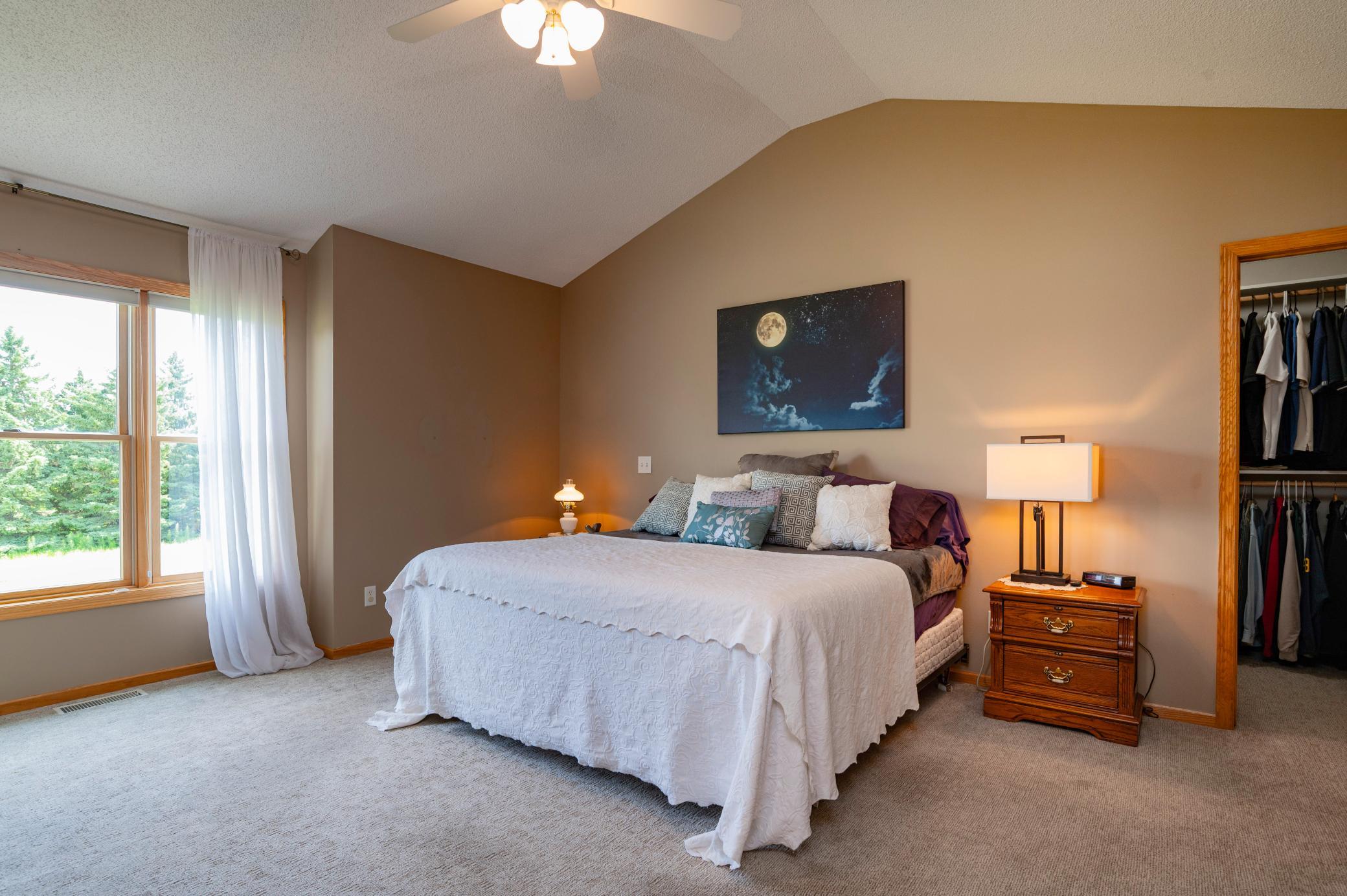 View of Residential at 10610 Pinnacle Way, Woodbury MN 55129, Woodbury (28 of 74) - Mike Wilen | Minnesota Team Real Estate