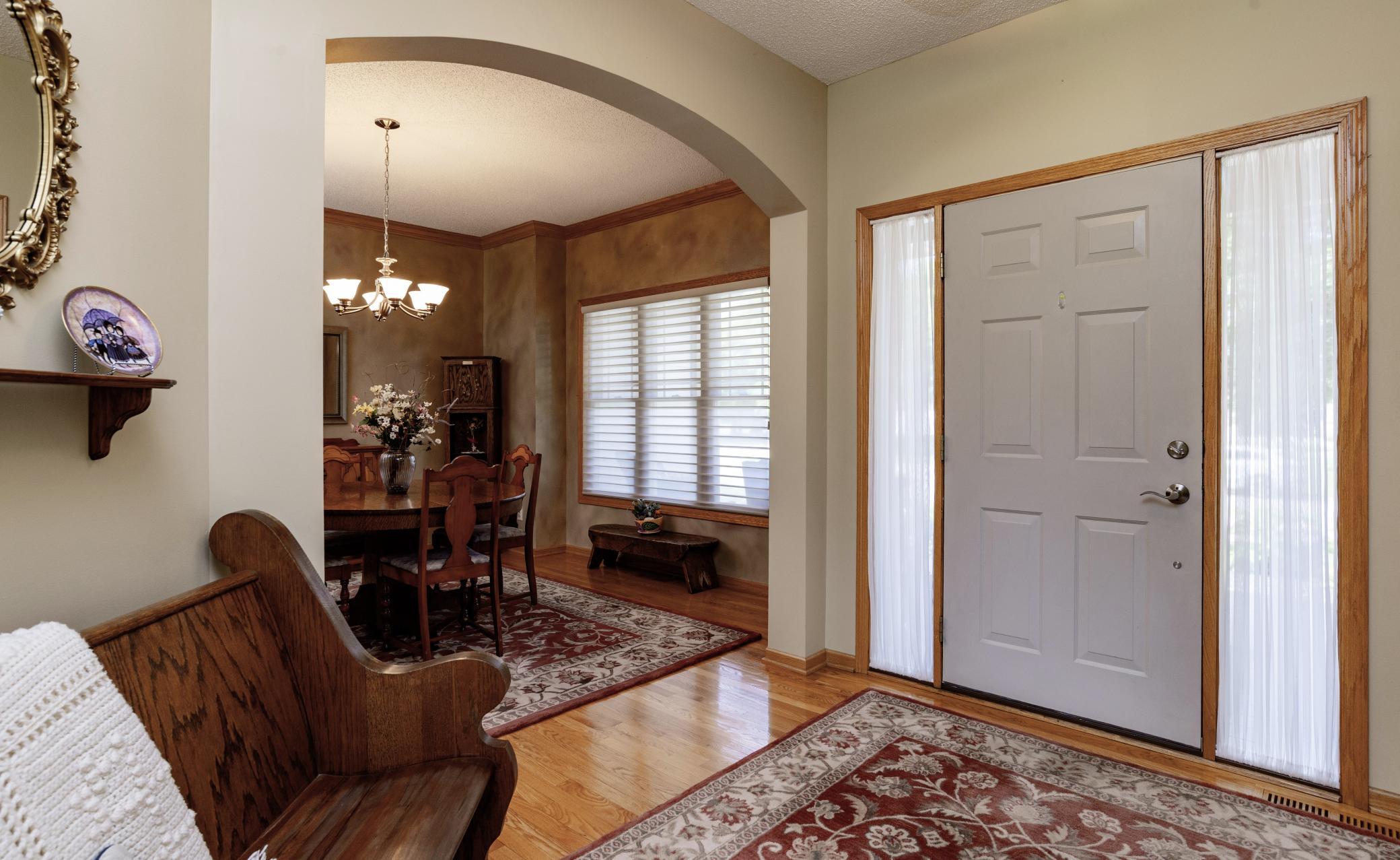 View of Residential at 10610 Pinnacle Way, Woodbury MN 55129, Woodbury (19 of 74) - Mike Wilen | Minnesota Team Real Estate